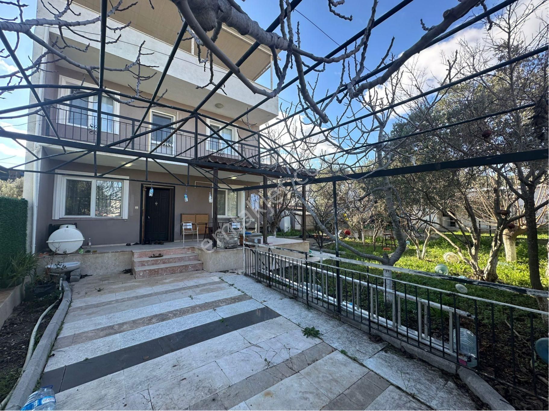 Urla İçmelerde 3+2 Doğa Ve Deniz Manzaralı Satılık Triplex Villa - Görsel 2