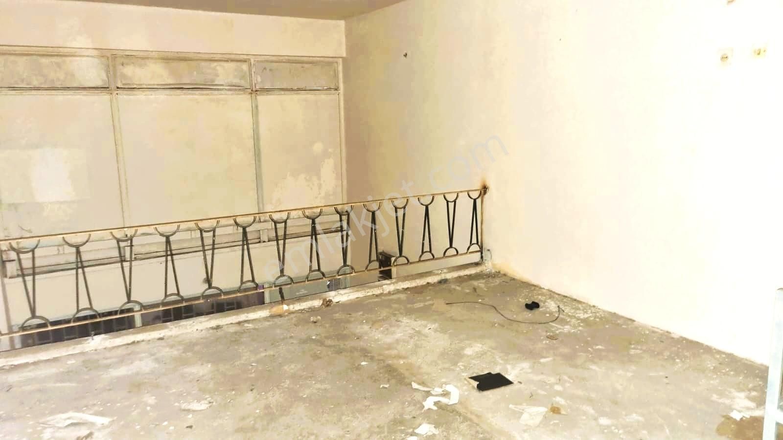 Markantalyaya Yakını, Tahıl Pazarında Satılık Dükkan - Görsel 2