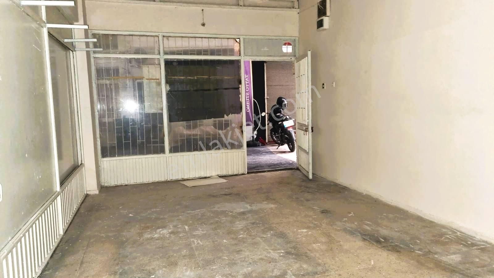 Markantalyaya Yakını, Tahıl Pazarında Satılık Dükkan