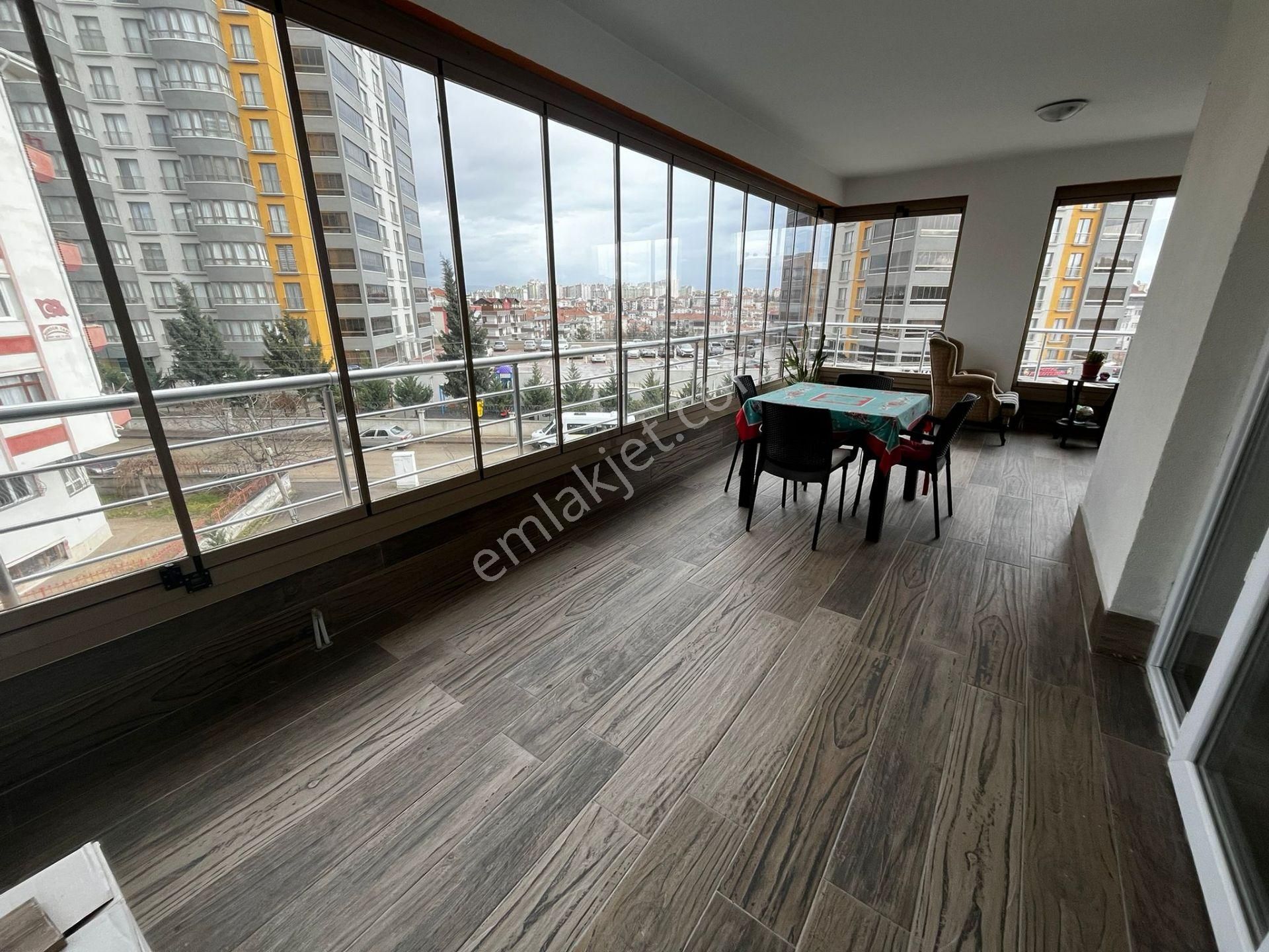 Sincan Selçuklu Mh.de Gold Lıfe Sitesinde Ara Kat Ultra Lüks Satılık 4+1 Satılık Daire - Görsel 4