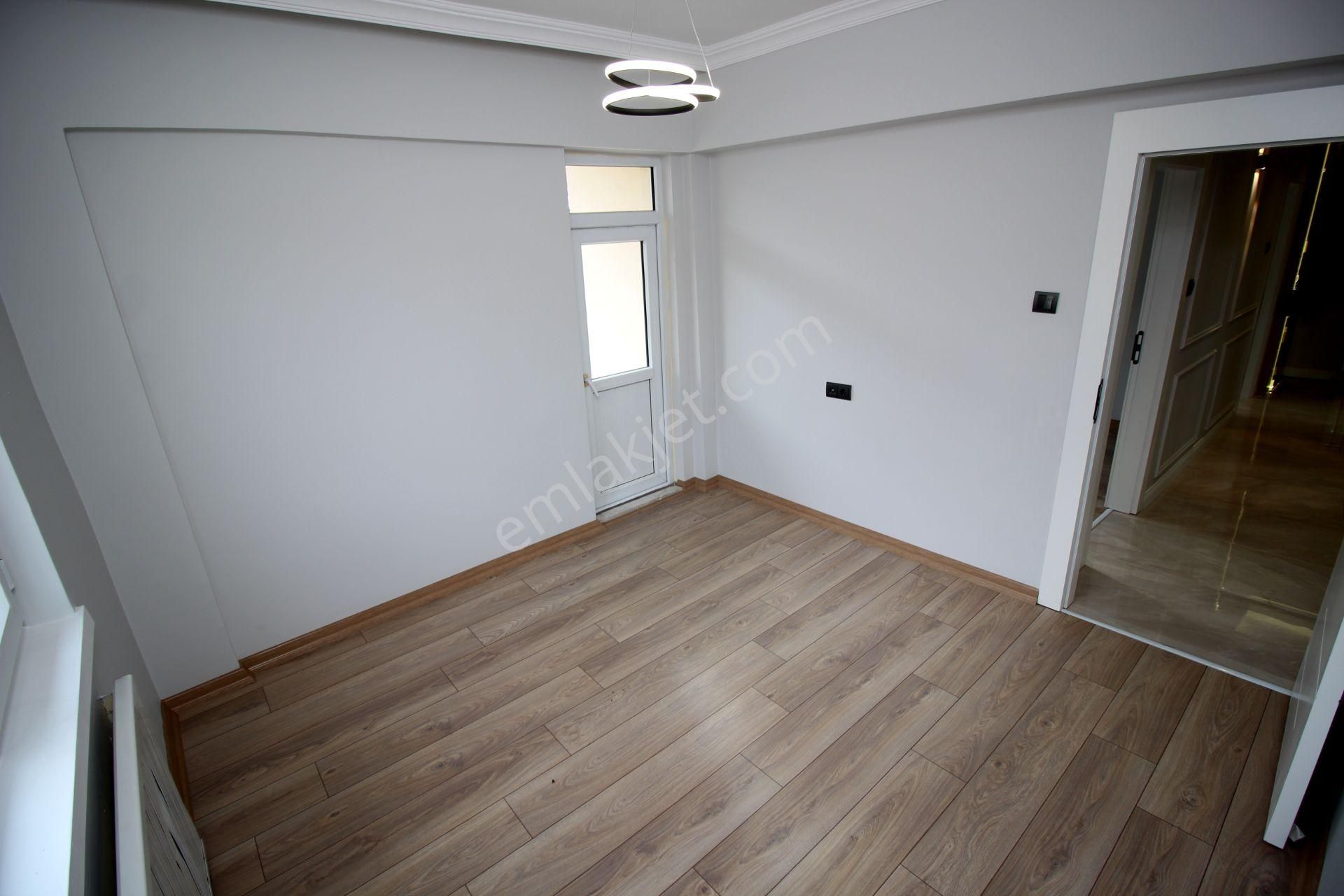 Emre Emlak'tan Selçuklu'da Katta Full Modern Yapı'da 3+1 Satılık Daire - Görsel 15