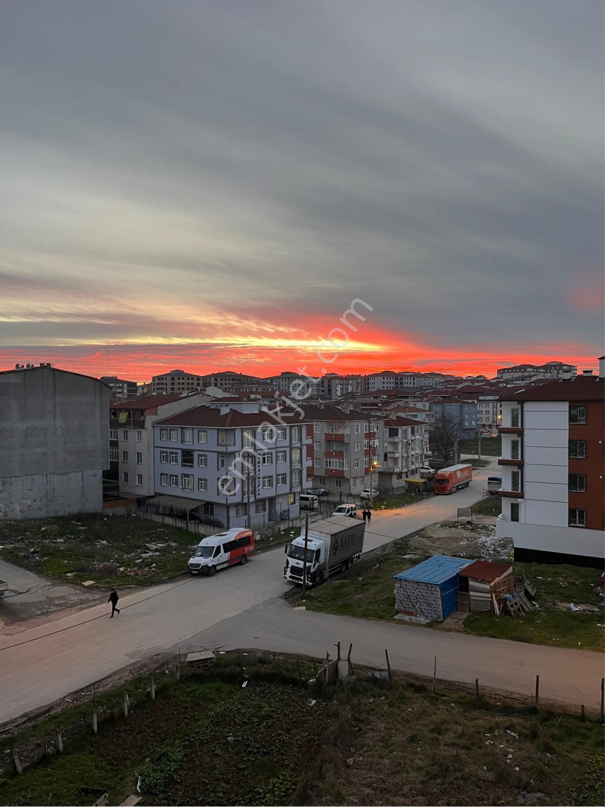 Tekirdağ Kapaklı Okullar Bölgesinde Merkezi Konum Ara Kat - Görsel 10