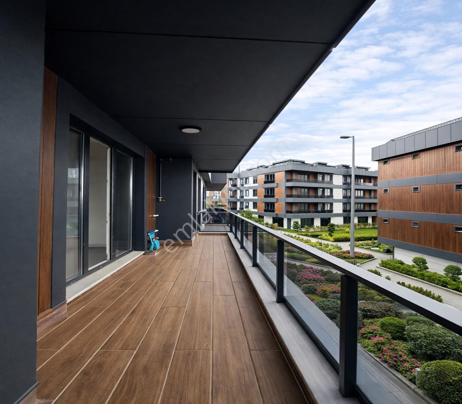 Beylikdüzü'nde Full Site Konseptinde Geniş M2 Fırsat Daire - Görsel 33