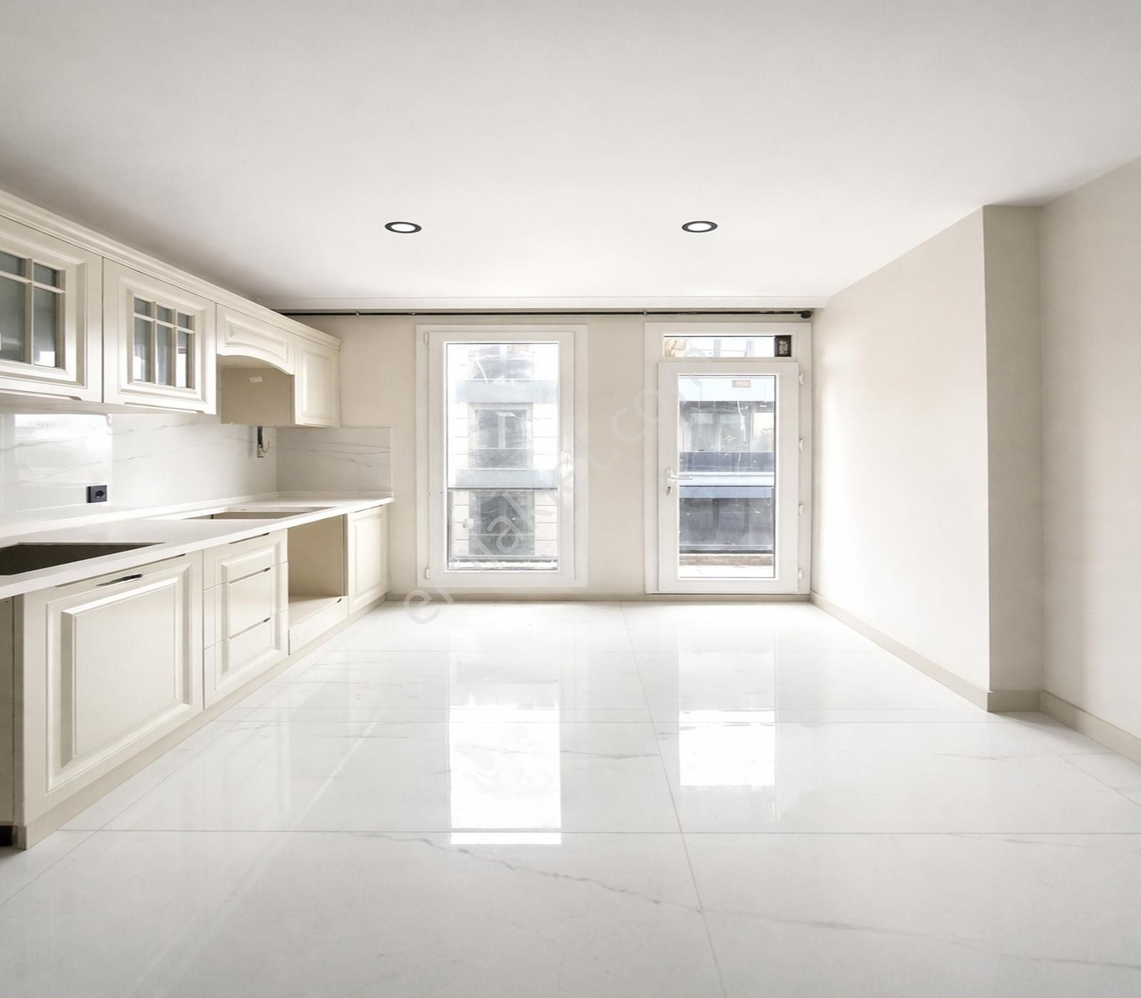 Beylikdüzü'nde Full Site Konseptinde Geniş M2 Fırsat Daire - Görsel 21