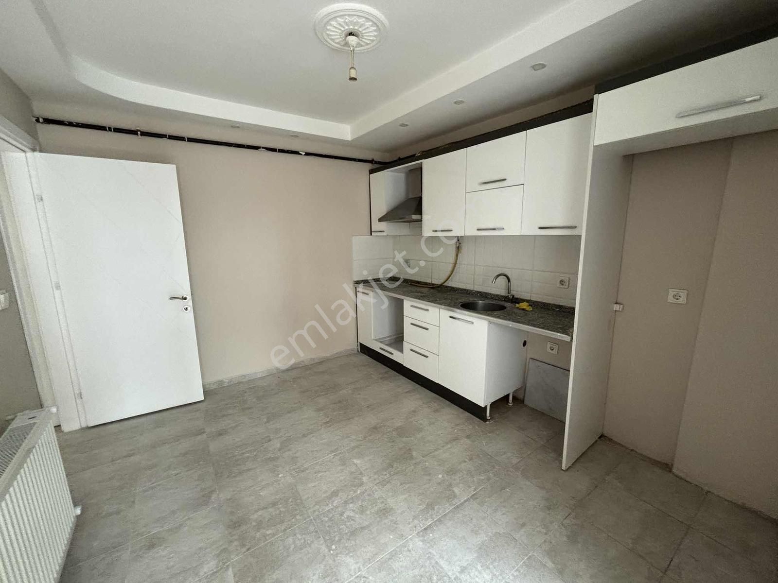 Ayrancılar Merkezde Kiralık 2+1 Çift Cephe D.gazlı Bahçeli Daire - Görsel 4