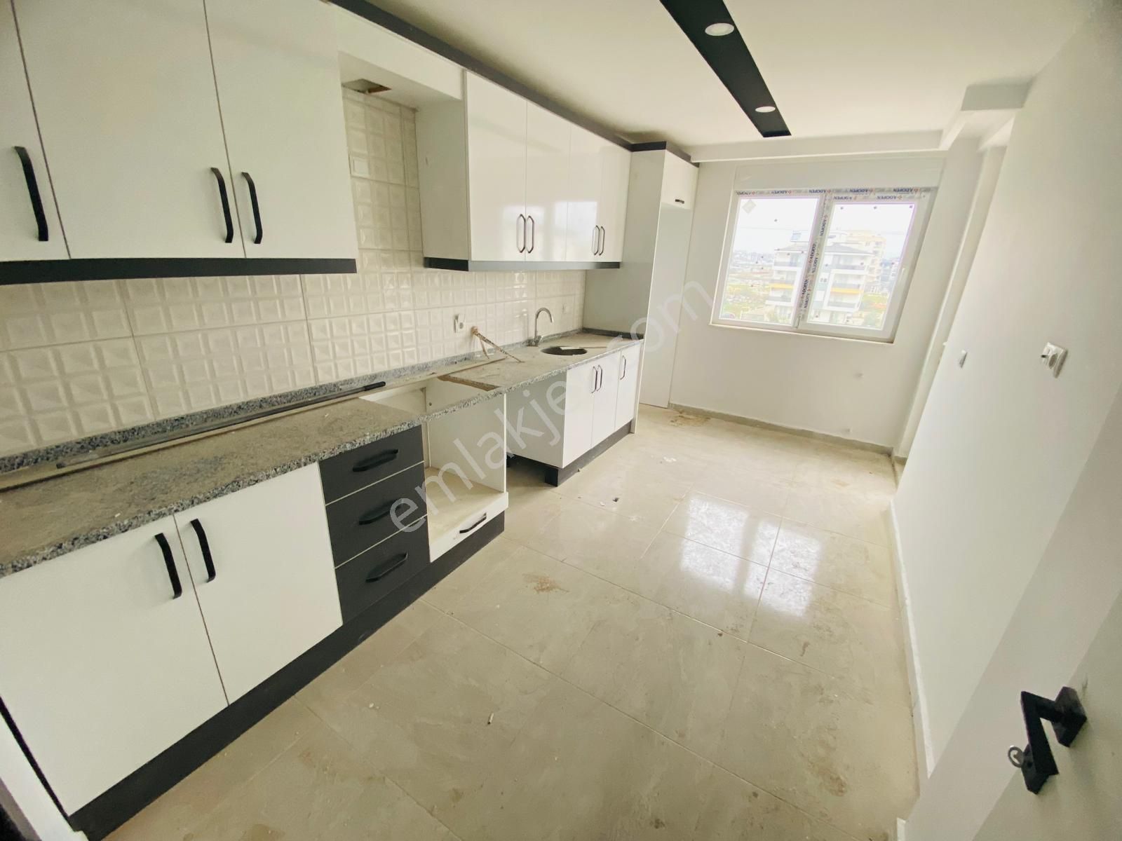 Geniş Kullanışlı Ebeveyn Banyolu Sıfır 4+1 Dubleks - Görsel 3