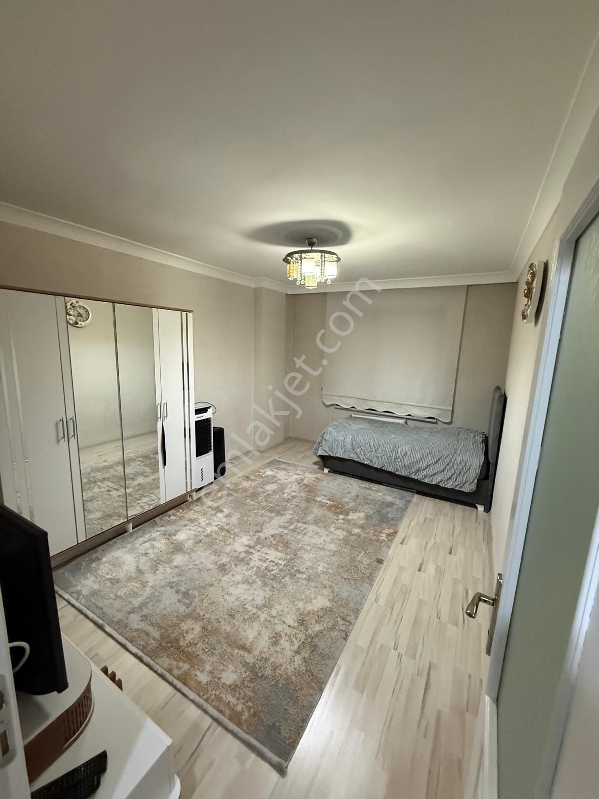 Hicaz Caddesinde Fırsat Lüks Daire - Görsel 2