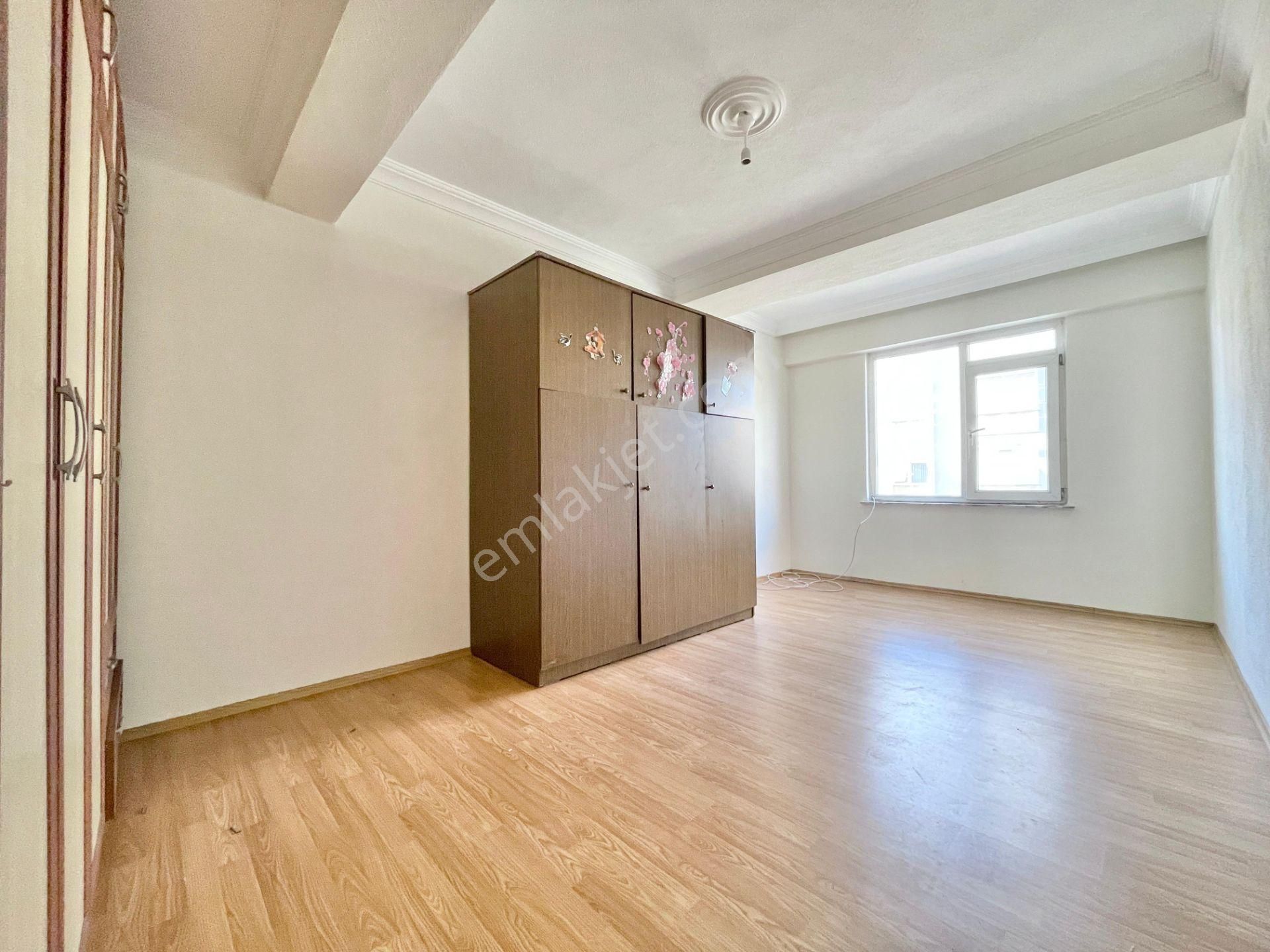 Berkay Demirel'den Altınkumda Denize 200 Metre Çift Balkon 2+1 Daire - Görsel 25
