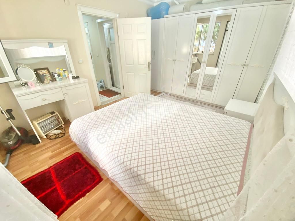 Muhteşem Lokasyonda Ayrı Mutfaklı Yatırımlık 1+1 - Görsel 15