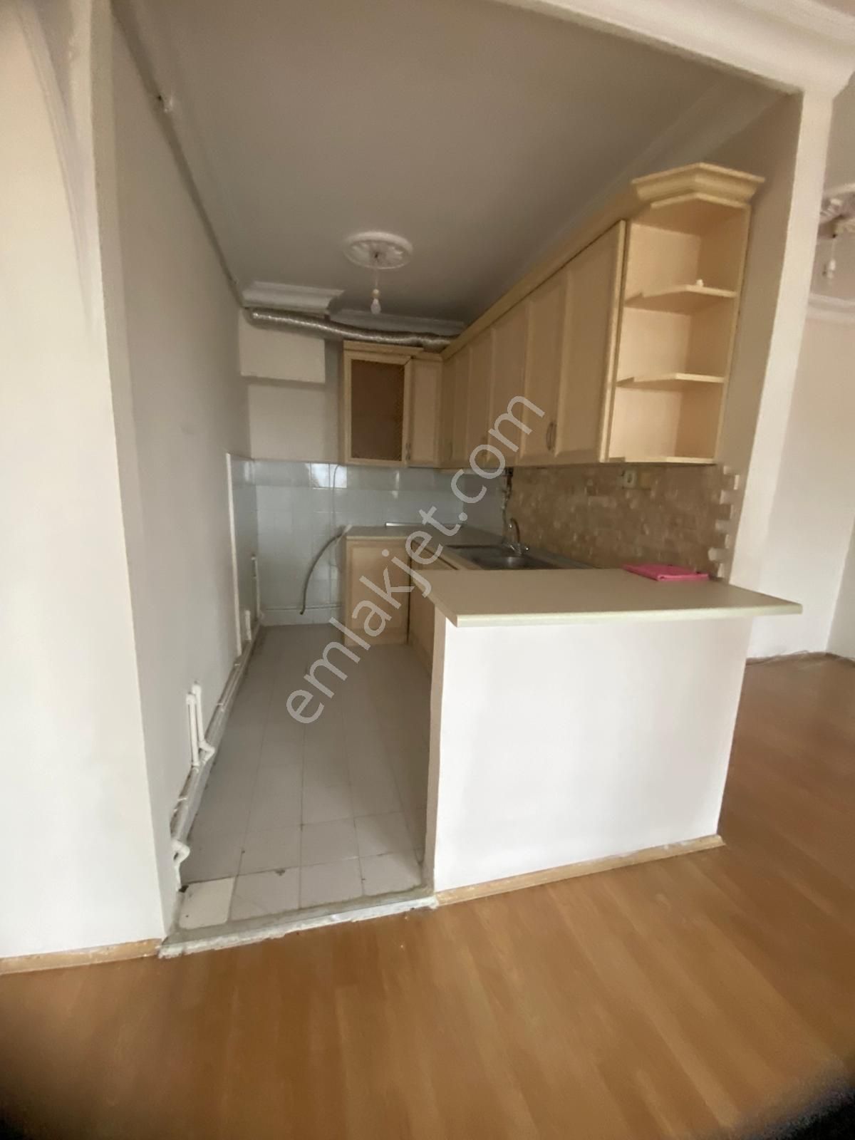 Yavuztürk Mahallesinde Site İçerisinde Geniş Kiralık 2+1 Daire - Görsel 18