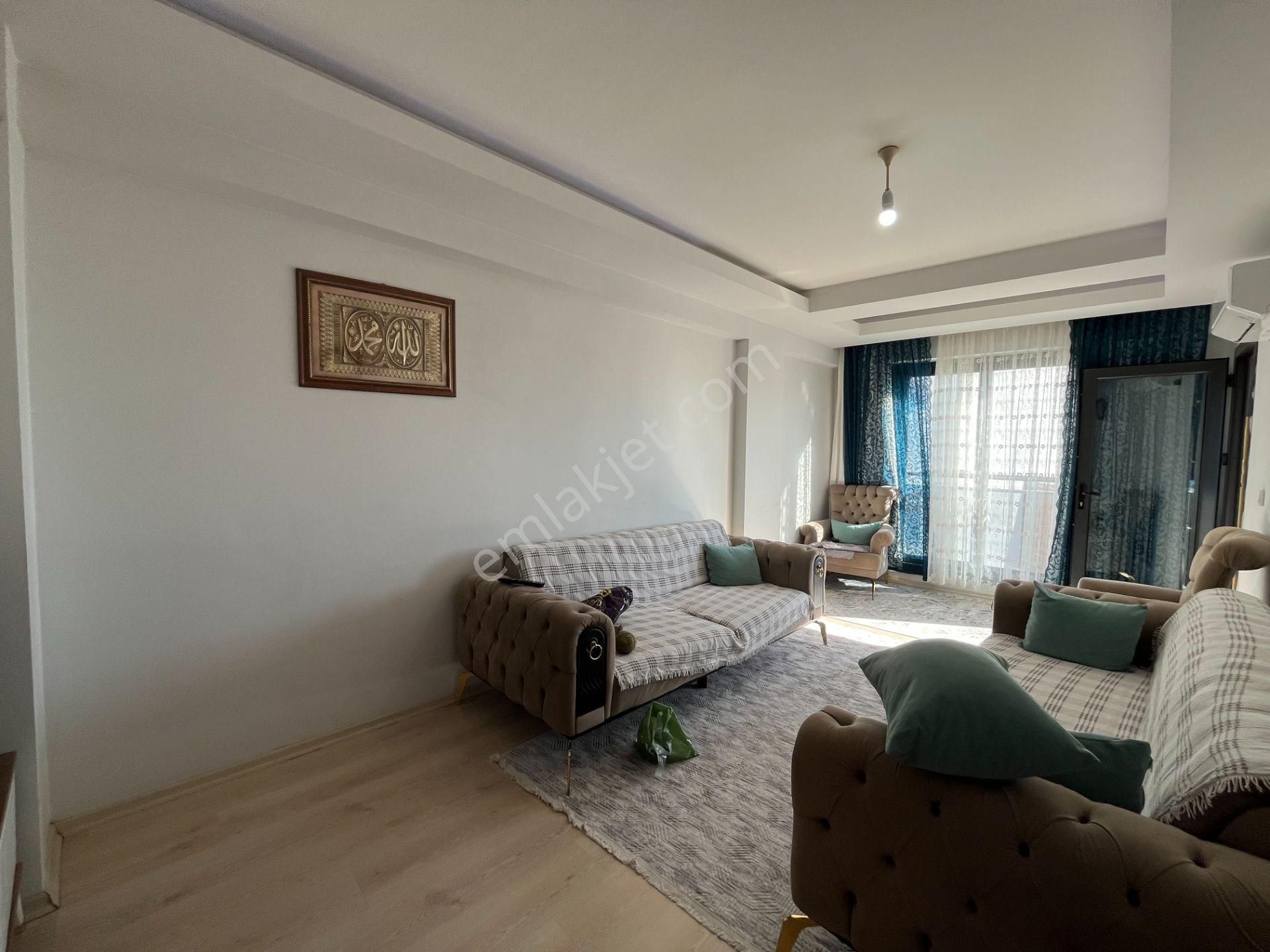 Gümüşpala'da Deniz Manzaralı Ankastreli Asansörlü 2+1 Satılık Daire