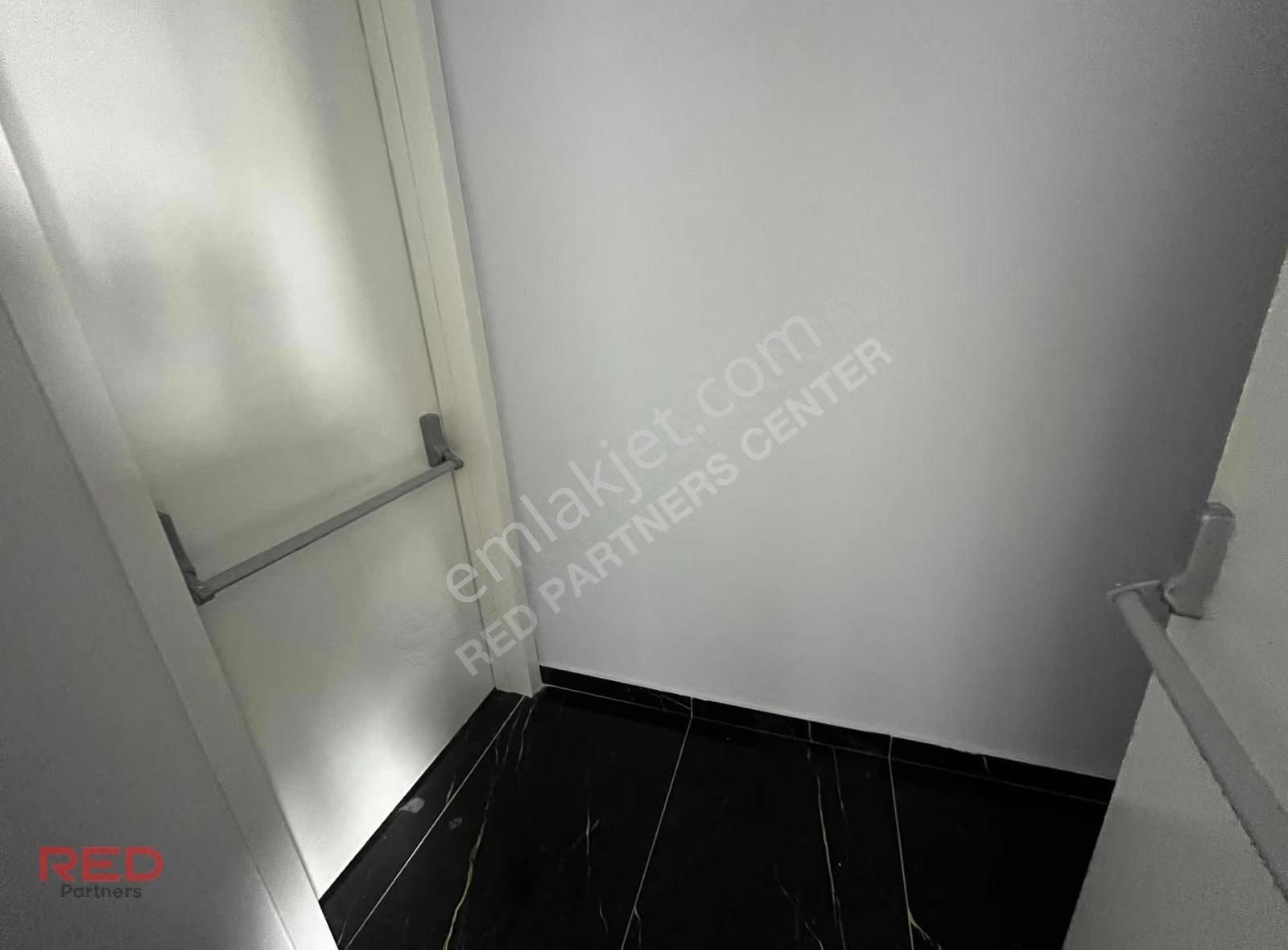 Kozyatağı Metroya 2 Dakika 2+1 Deniz Manzaralı Sıfır Daire - Görsel 21