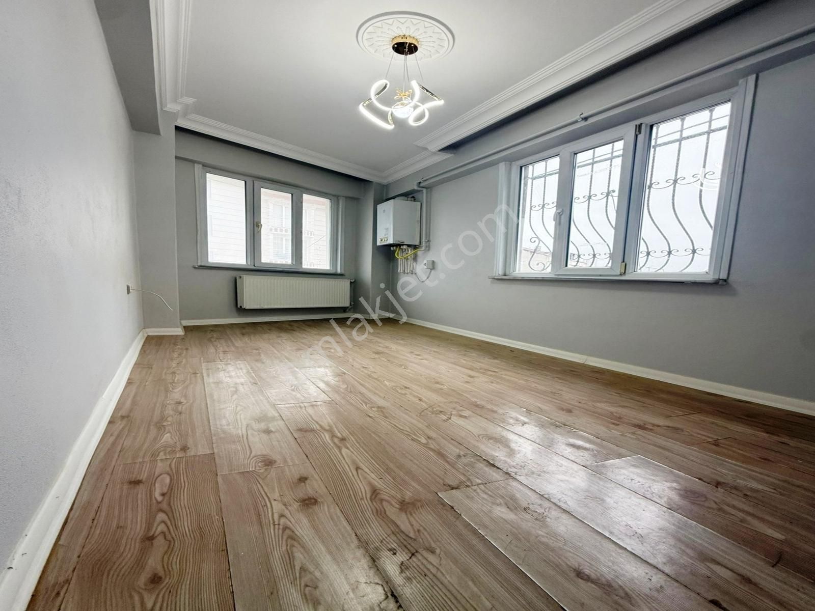 Acil Satılık Fırsat Daire Krediye Uygun 2+1 Caddeye Yakın - Görsel 10