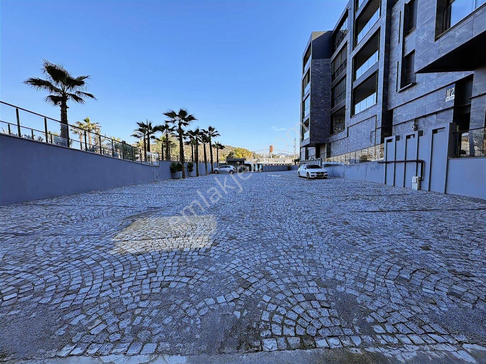 Kuşadası'nın Kalbinde Sosyal Tesisli 2+1 Satılık Lüks Residence - Görsel 14