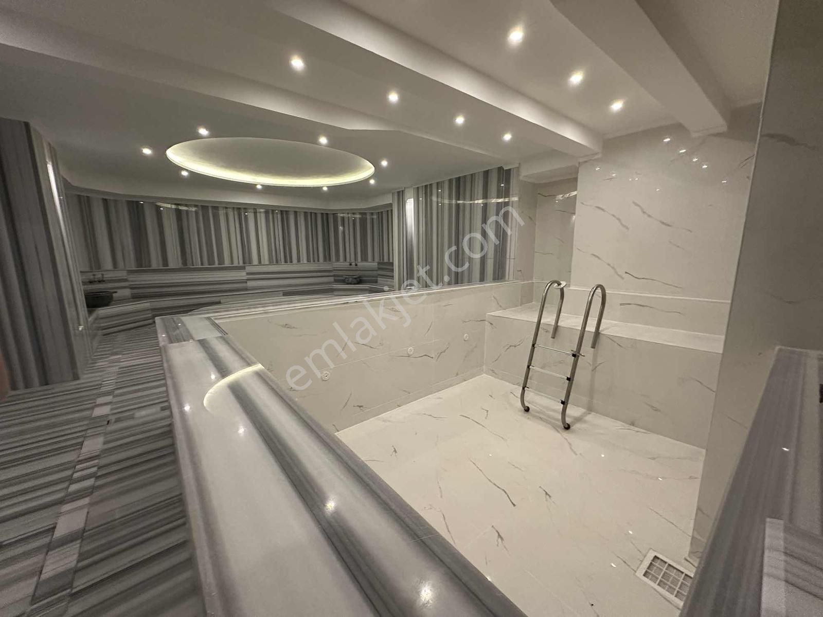 Kuşadası'nın Kalbinde Sosyal Tesisli 2+1 Satılık Lüks Residence - Görsel 9