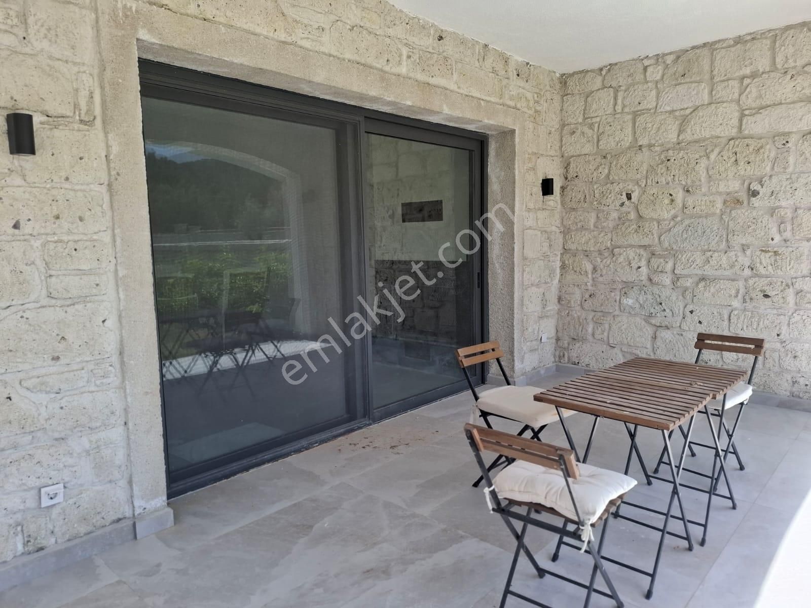 Uzunkuyu'nun Kalbinde, Havuzlu, Müştemilatlı Satılık Lüks Villa - Görsel 8