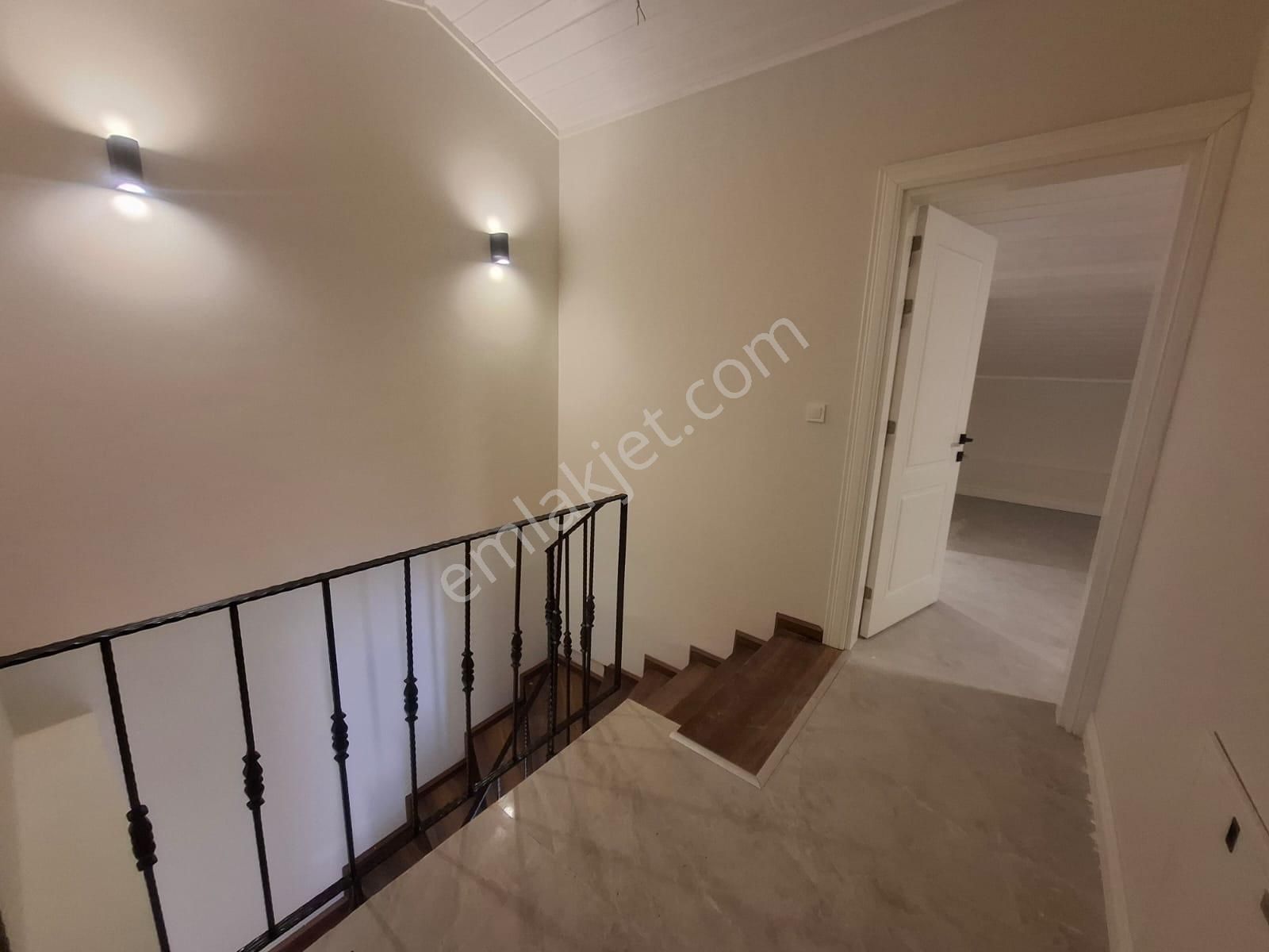 Uzunkuyu'nun Kalbinde, Havuzlu, Müştemilatlı Satılık Lüks Villa - Görsel 34