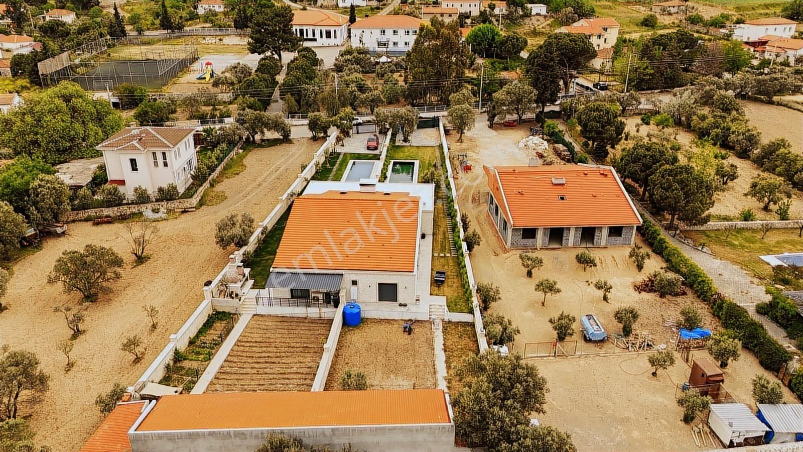 Uzunkuyu'nun Kalbinde, Havuzlu, Müştemilatlı Satılık Lüks Villa - Görsel 4