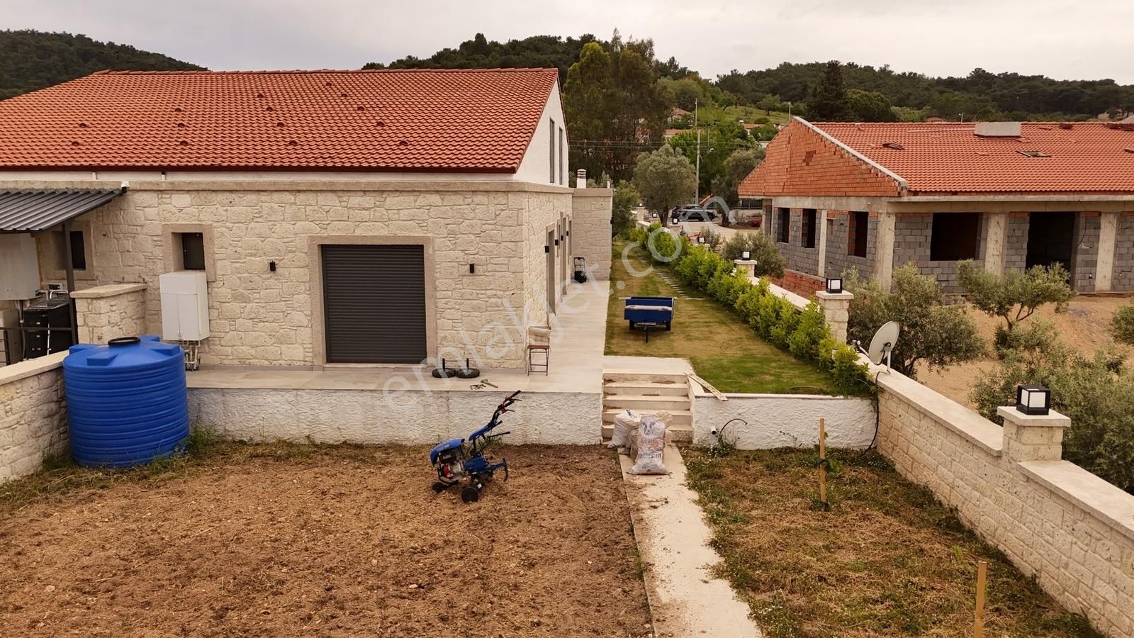 Uzunkuyu'nun Kalbinde, Havuzlu, Müştemilatlı Satılık Lüks Villa - Görsel 5