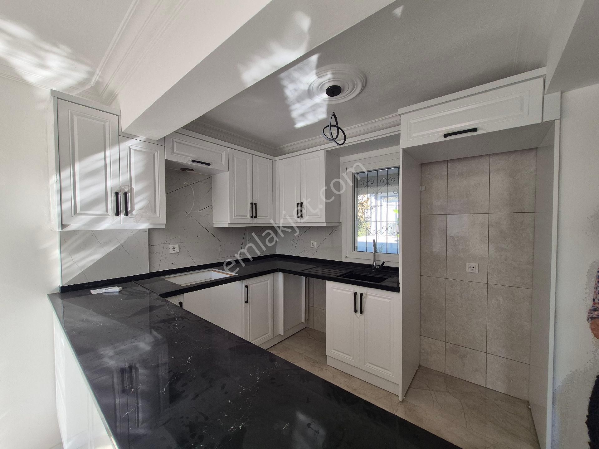 Kuşadası Kadınlar Denizi Mahallesi 3+1 - Görsel 7