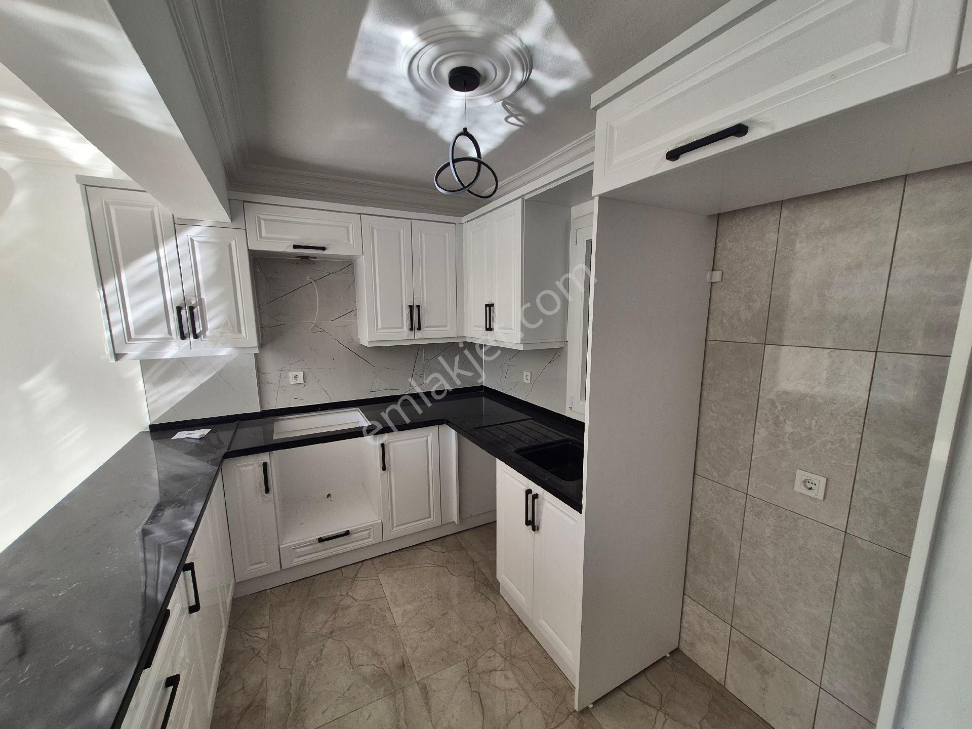 Kuşadası Kadınlar Denizi Mahallesi 3+1 - Görsel 8