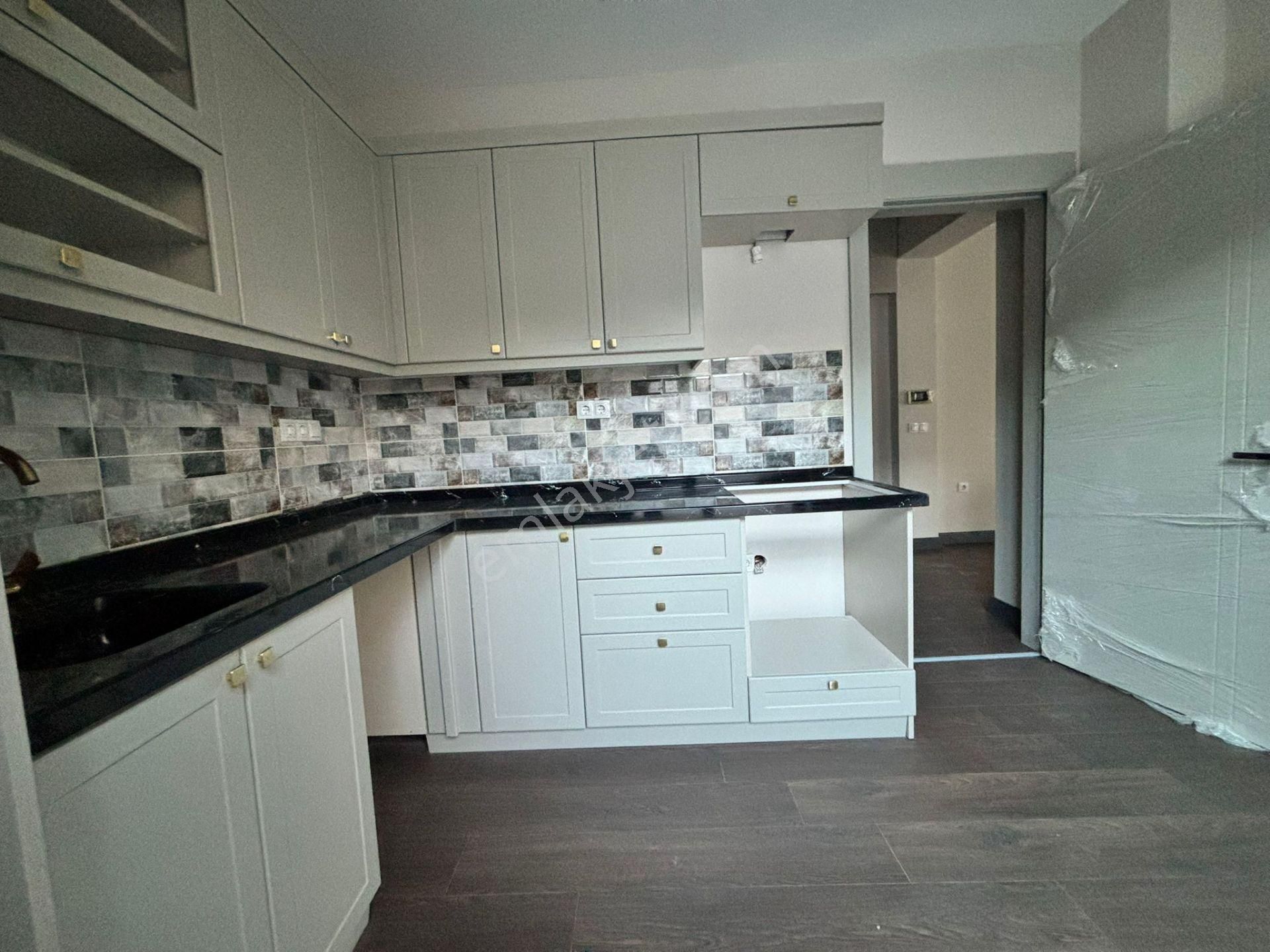 Alaçatı Premıum'dan Cadde Üzeri*2+1*90 M2*sıfır Daire* - Görsel 19