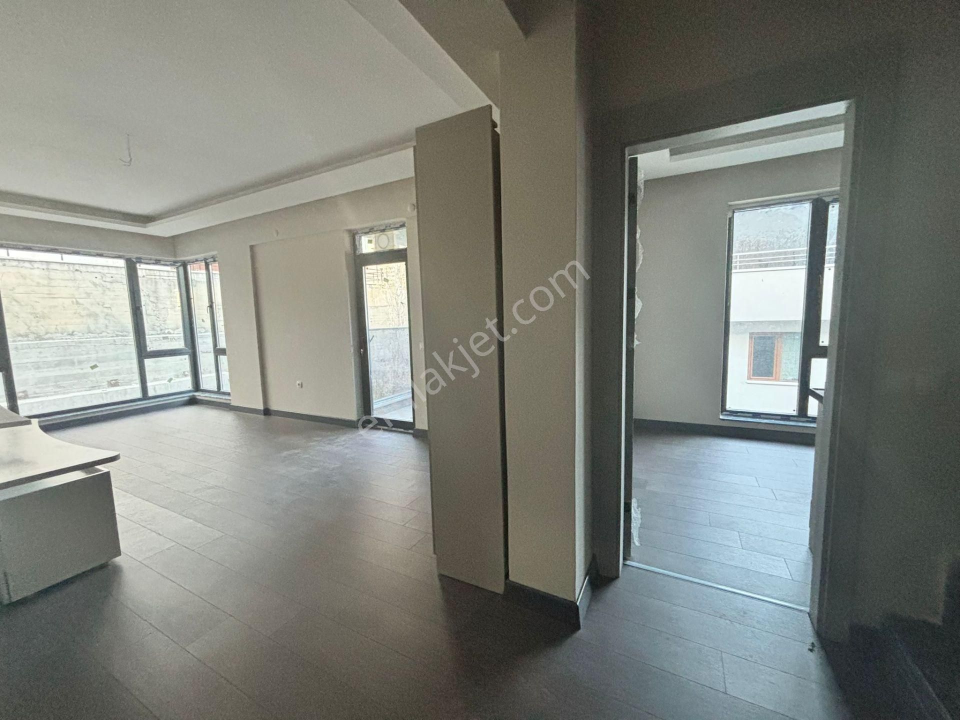 Alaçatı Premıum'dan Cadde Üzeri*2+1*90 M2*sıfır Daire* - Görsel 5