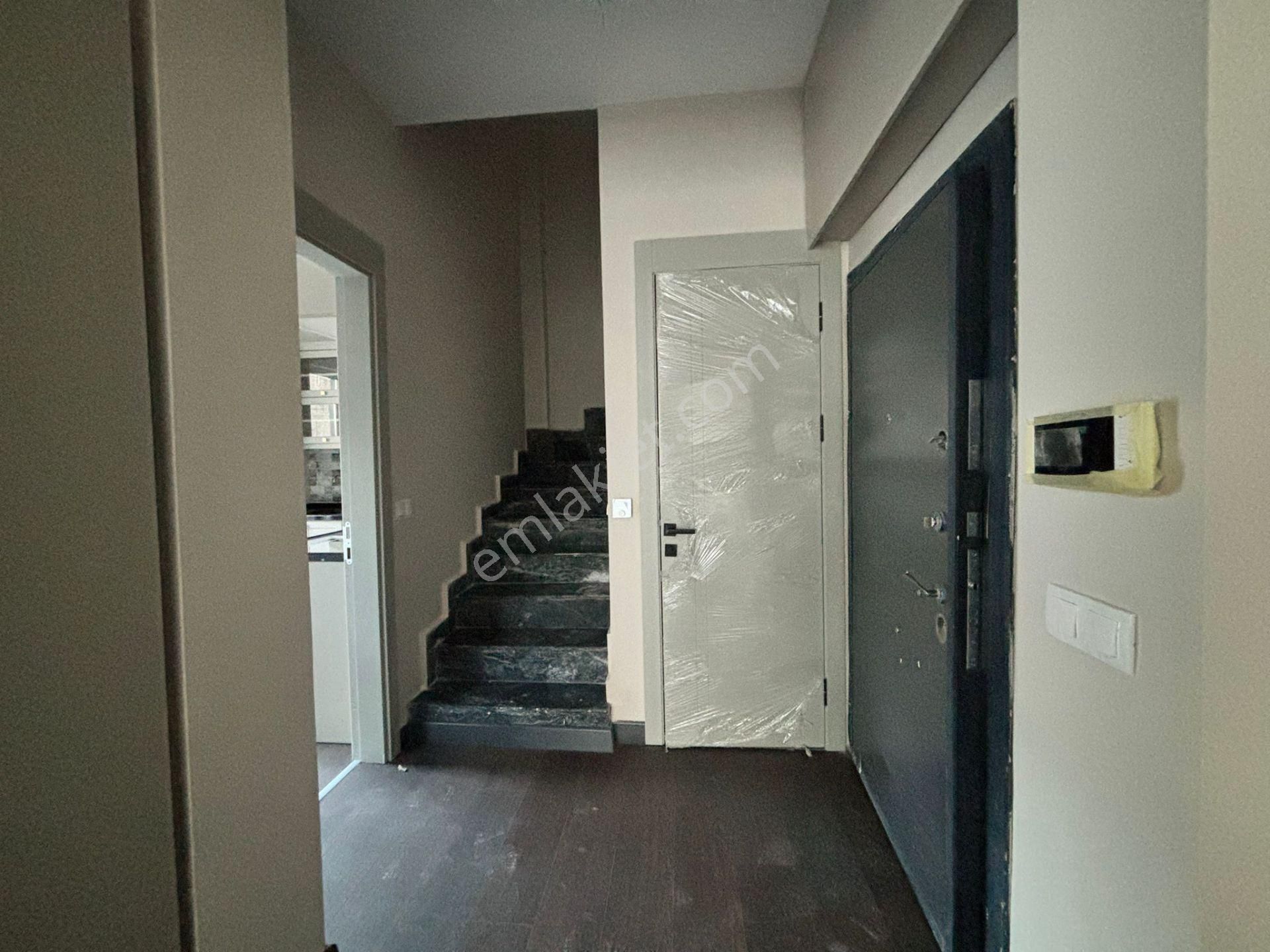 Alaçatı Premıum'dan Cadde Üzeri*2+1*90 M2*sıfır Daire* - Görsel 22