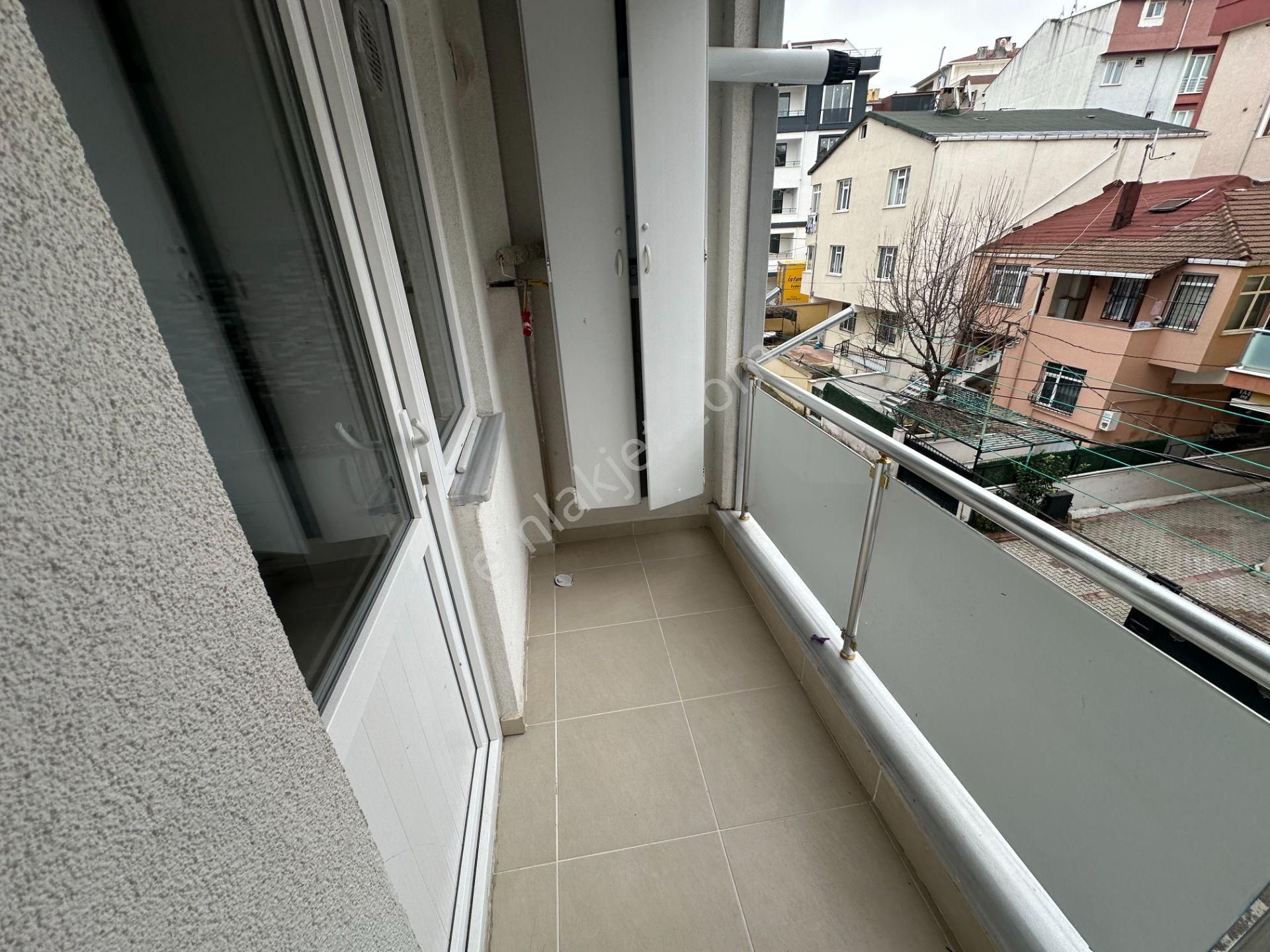 Remax Sancaktepe Fatih Mah Ara Kat Satılık 2+1 Daire - Görsel 5
