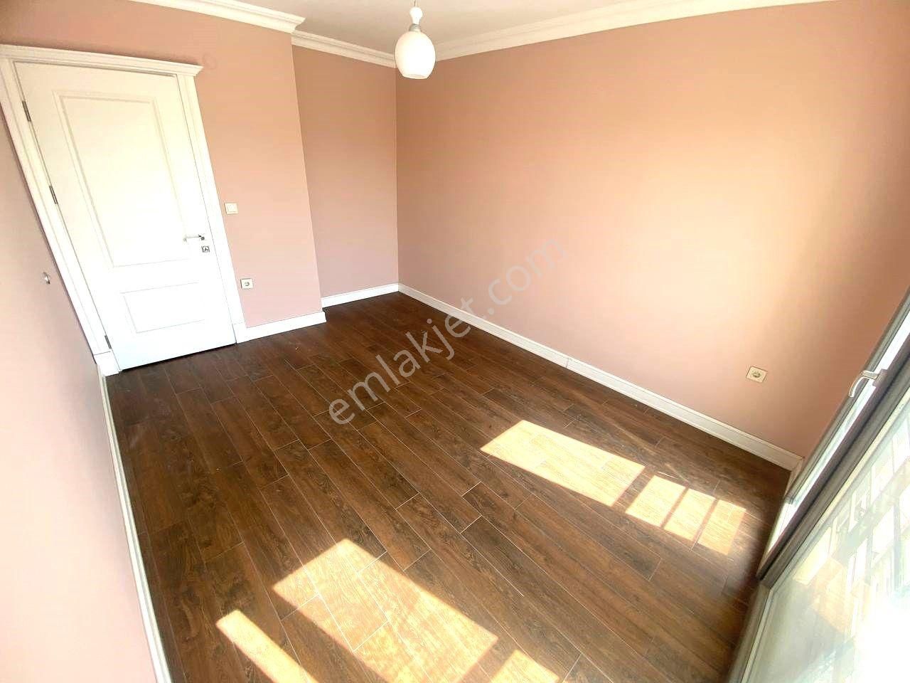 🏡🏡aktiften Cadde Üzerinde Önü Kapanmaz Hayatınızı Kolaylaştıracak Satılık 1+1 Daire - Görsel 5