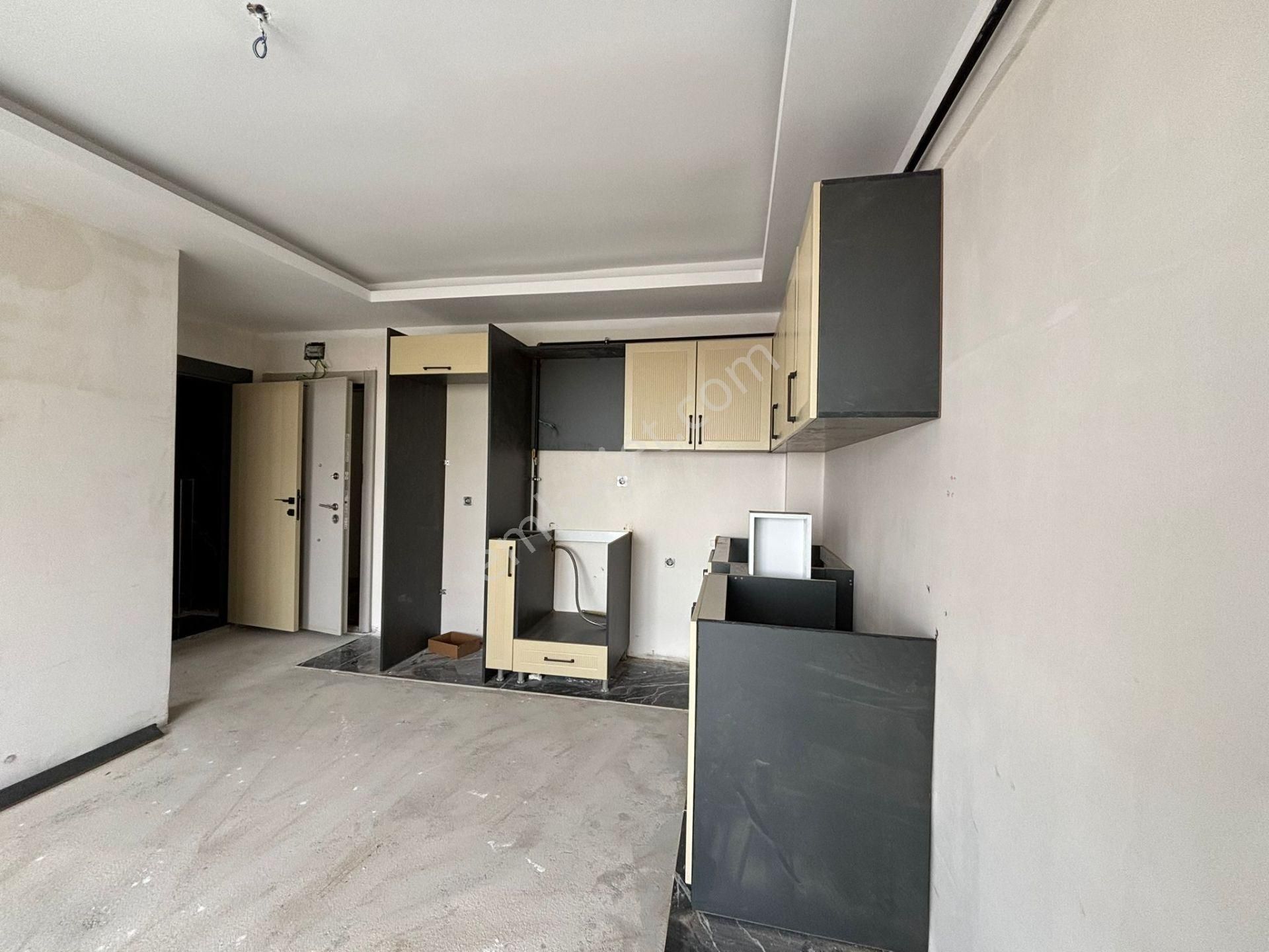 Alaçatı Premium'dan Ana Cadde Üzeri Sıfır 1+1 Lüx Daire