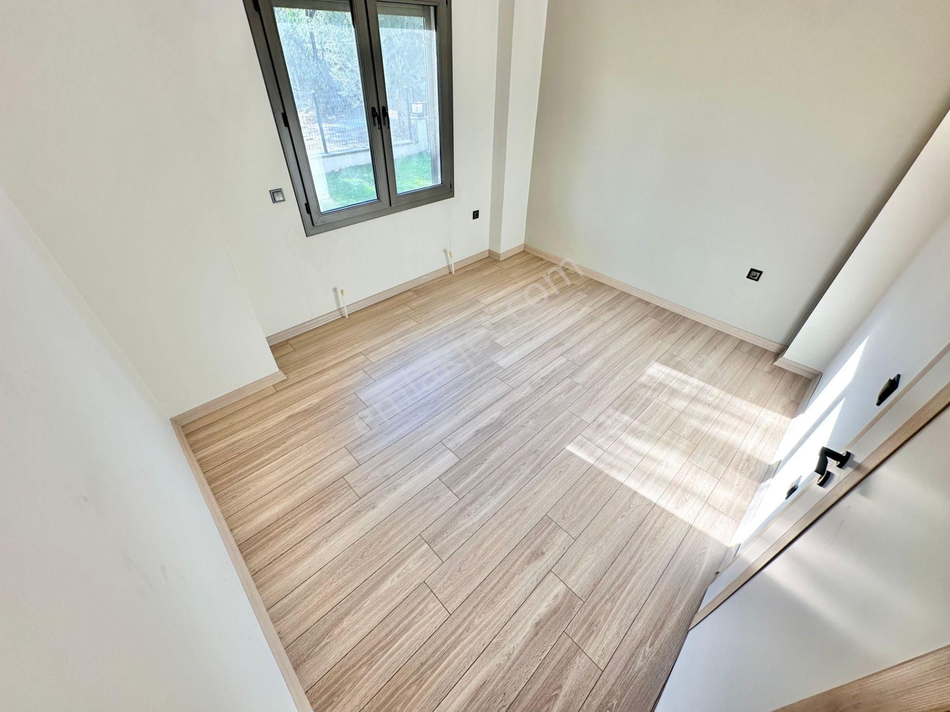 ✨akçay Ay Emlaktan✨tahtakuşlarda Denize 300 M Yeşillikler İçerisinde Huzur Bulacağınız 4+1 Villa - Görsel 10