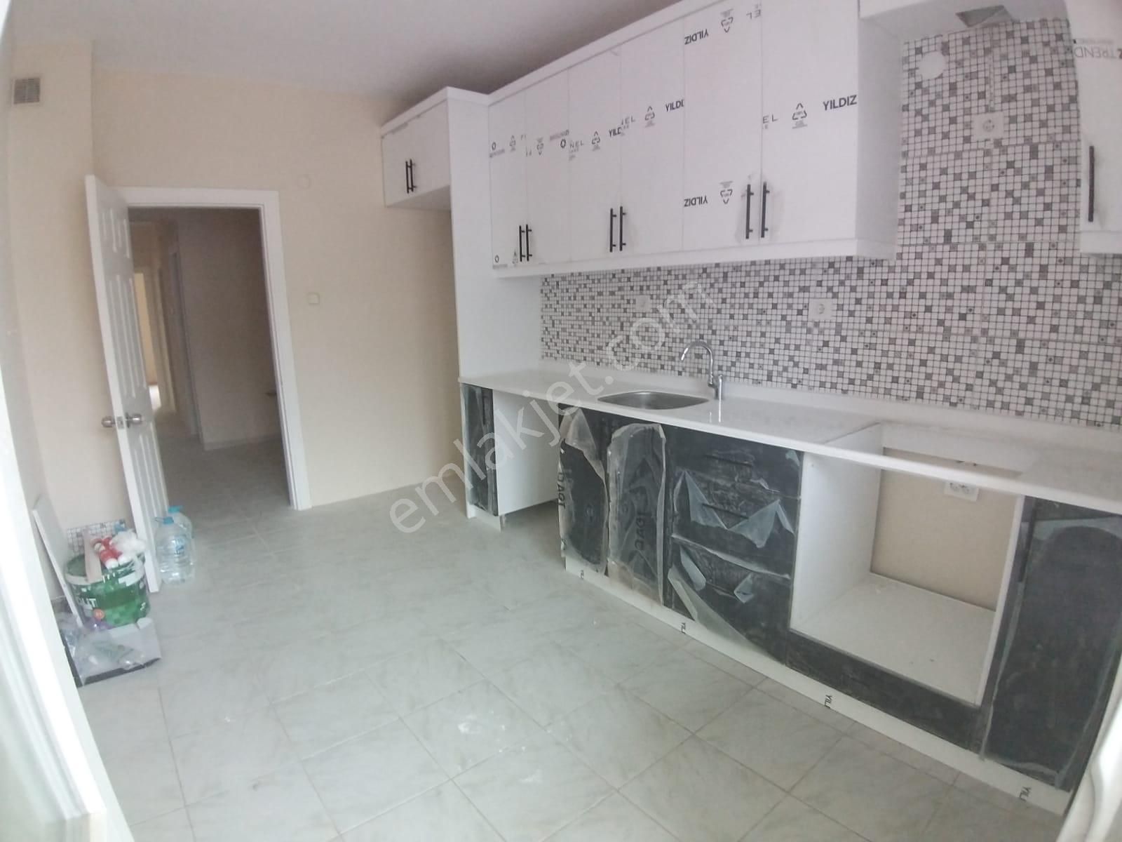 Beylikdüzü Metrobüse 10 Dk Yürüme Mesafesinde Satılık 3+1 Daire