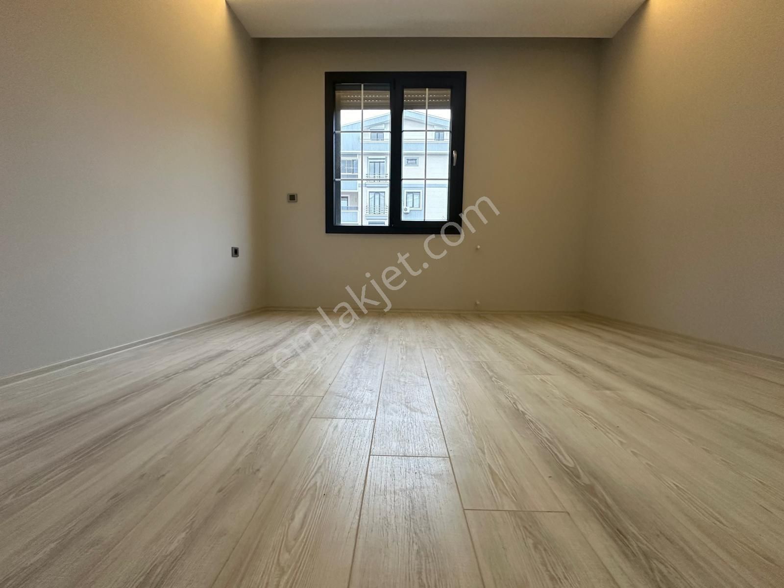 ꧁akçay Ay Emlak'tan꧂altınkumda Müstakil Tadında Ön Cephe Satılık Sıfır Binada Satılık 2+1 Lüx Daire - Görsel 26