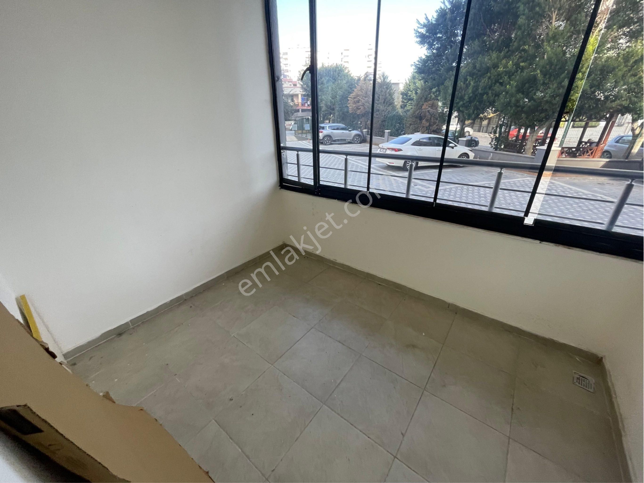 Türkmenbaşı Bulvarına Yakın Havuzlu Parkeli Geniş 3+1 Fırsat Daire - Görsel 16