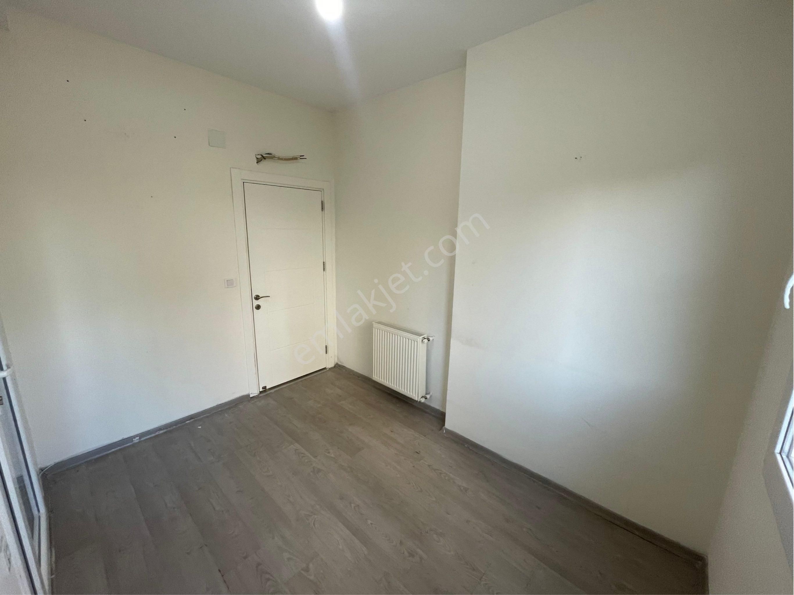 Türkmenbaşı Bulvarına Yakın Havuzlu Parkeli Geniş 3+1 Fırsat Daire - Görsel 15