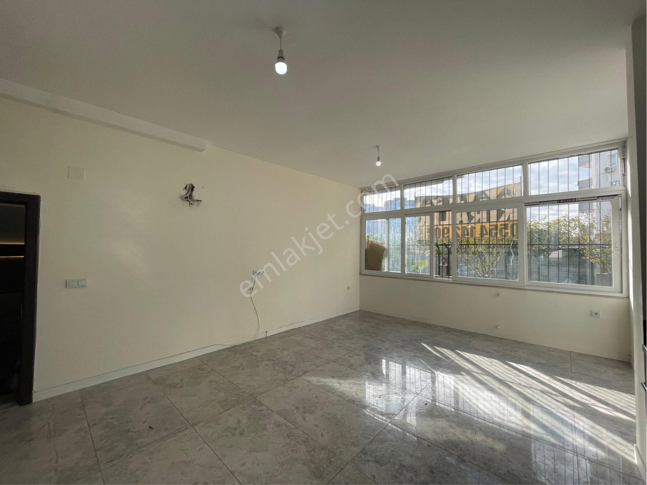 Türkmenbaşı Bulvarına Yakın Havuzlu Parkeli Geniş 3+1 Fırsat Daire - Görsel 7