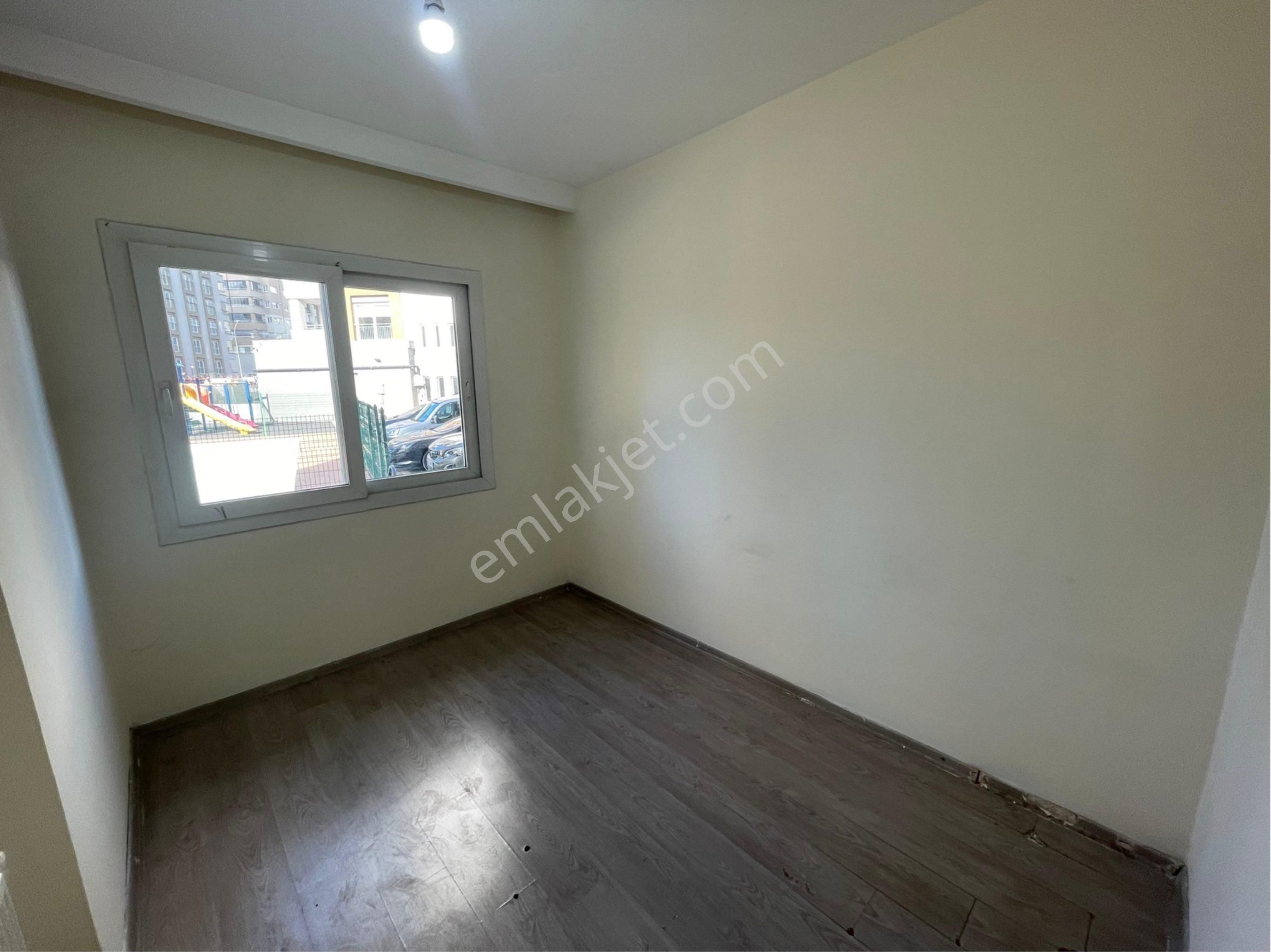 Türkmenbaşı Bulvarına Yakın Havuzlu Parkeli Geniş 3+1 Fırsat Daire - Görsel 5