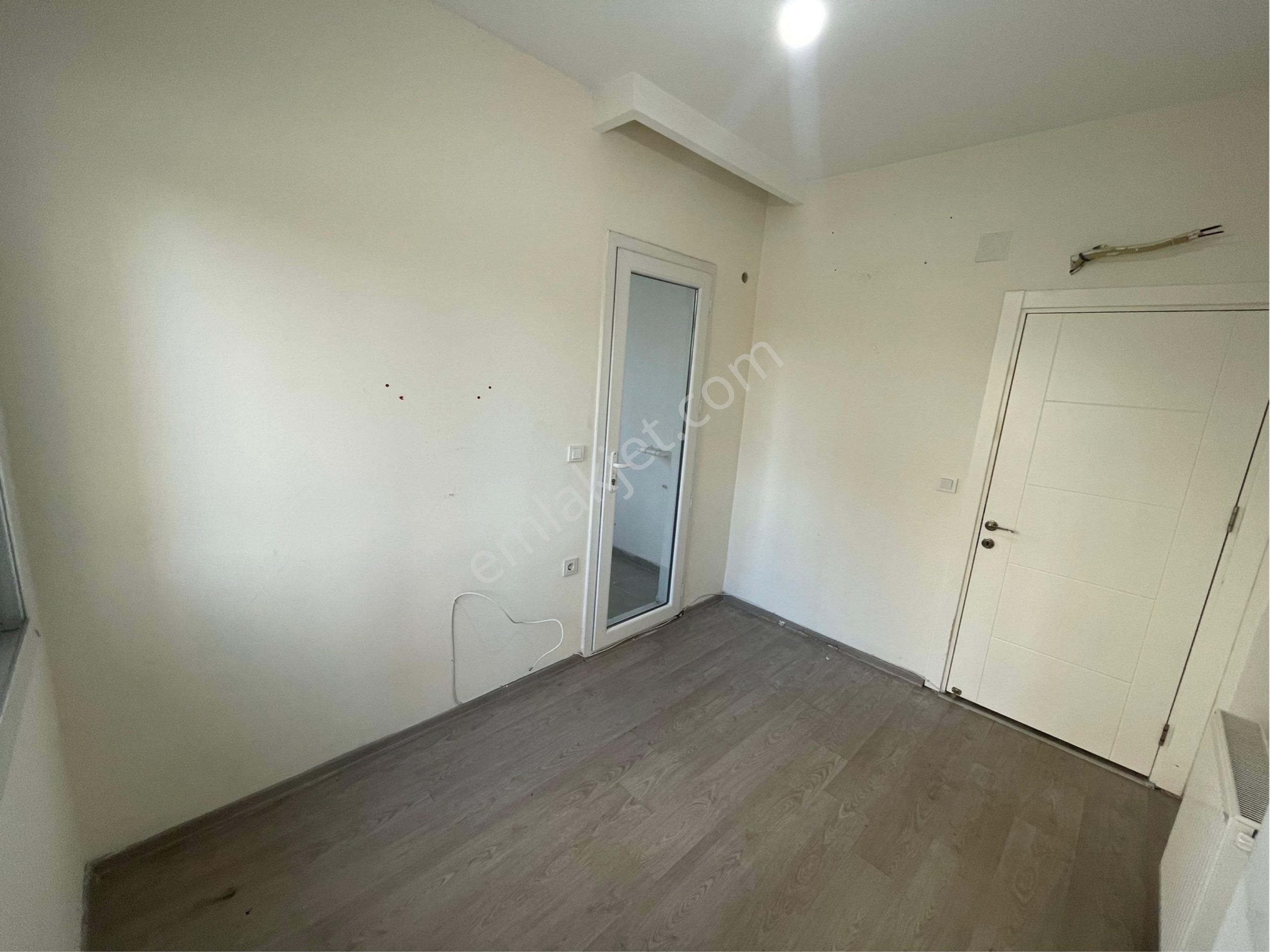 Türkmenbaşı Bulvarına Yakın Havuzlu Parkeli Geniş 3+1 Fırsat Daire - Görsel 12