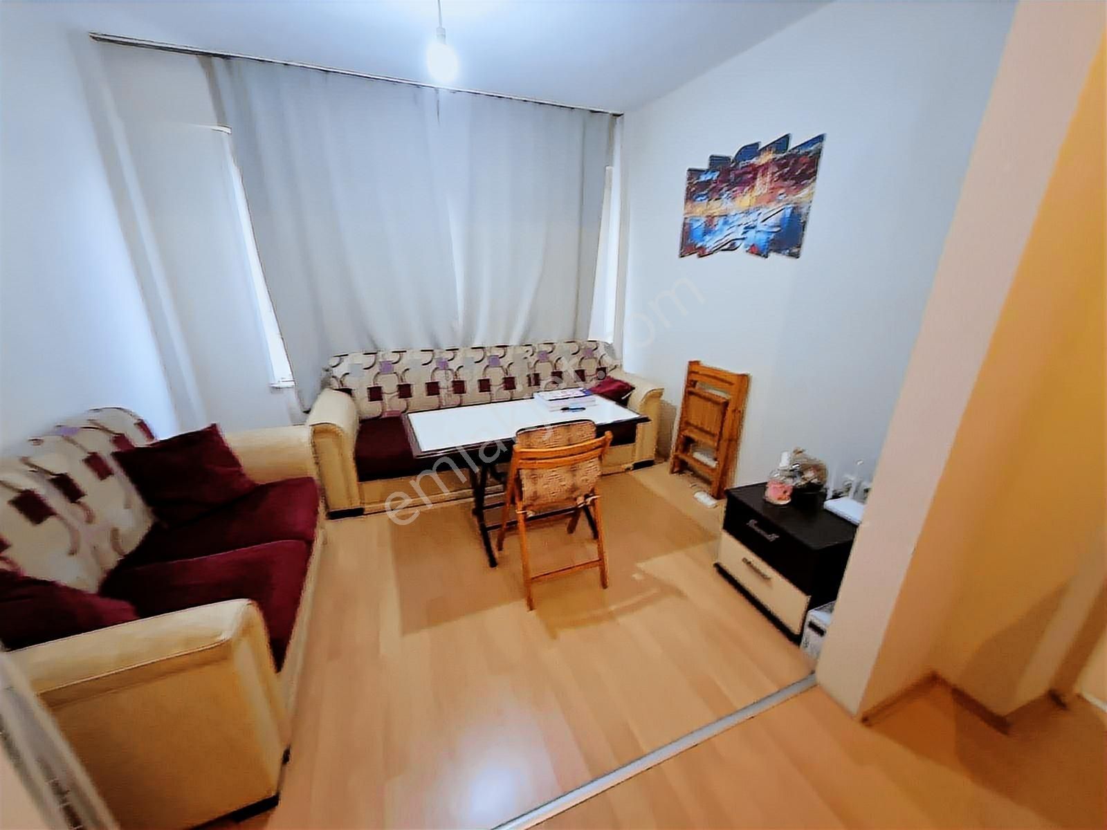 Kocamustafapaşa Merkezi Konum Cadde Üzeri 2.kat 2+1 70mk - Görsel 3