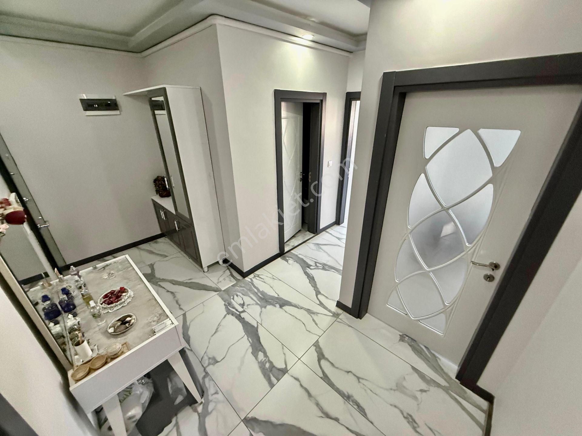 ⭐ay Emlaktan⭐altınkum Pazar Pazarında Denize 300 Mt Ön Cephe Arakat Ayrı Mutfak Satılık 2+1 Daire - Görsel 28