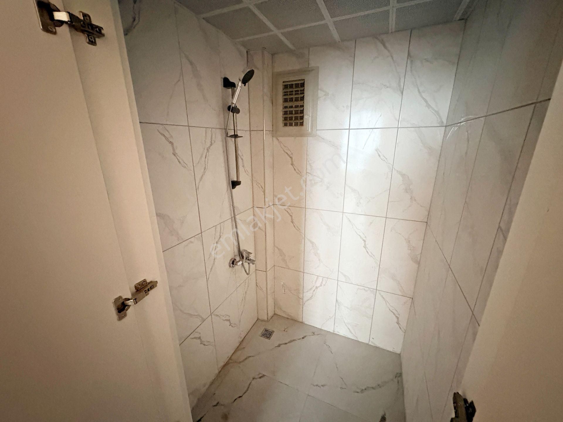 3+1 3.kat Ayvalı Merkezde Sıfır Geniş Oturum E.banyo Asansör - Görsel 35