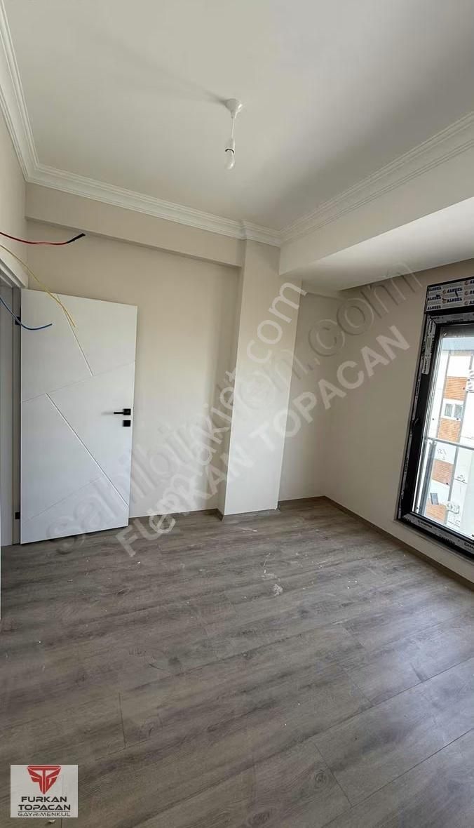 Furkan Topacan Gayrimenkul'den Satılık Geniş 1+1 Daire - Görsel 4