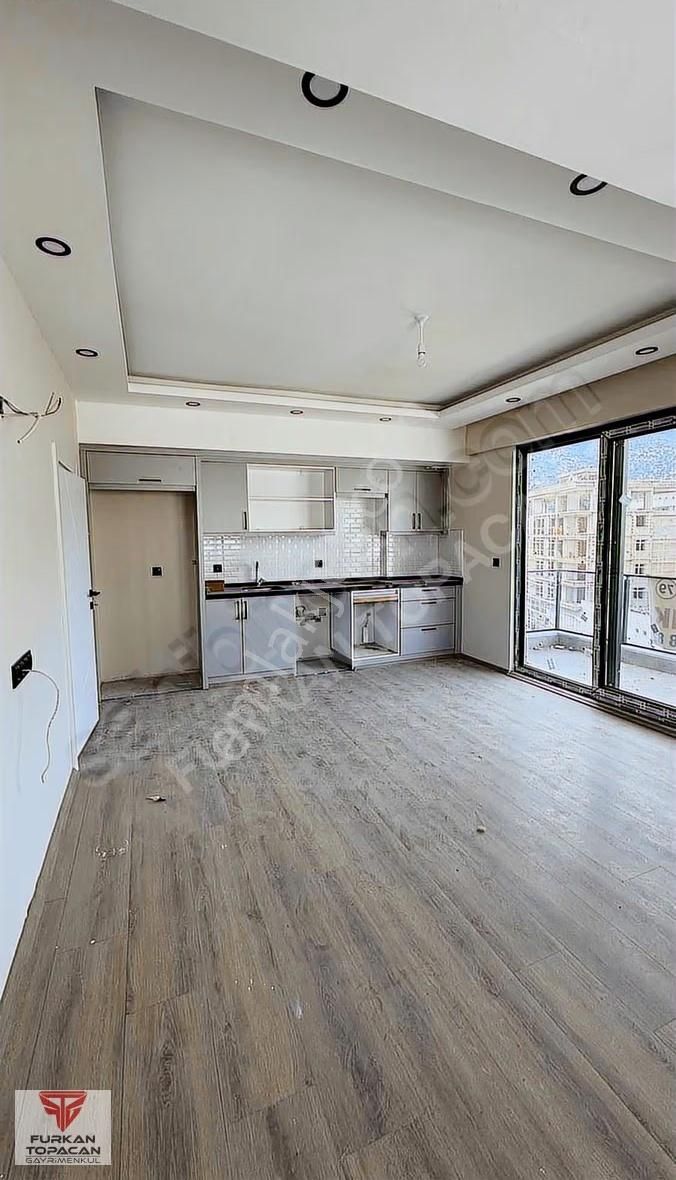 Furkan Topacan Gayrimenkul'den Satılık Geniş 1+1 Daire - Görsel 7