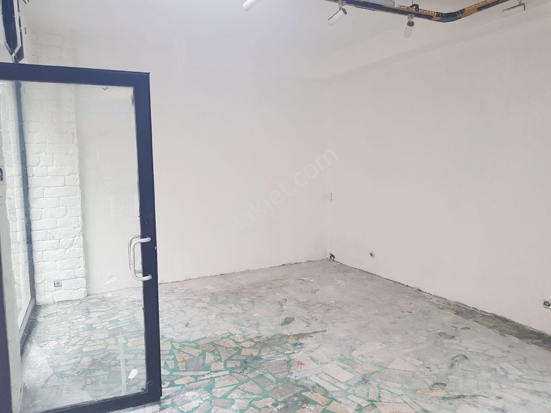 Kiralık Cadde Üstü Köşe Konumda Fırsat Dükkan - Görsel 23