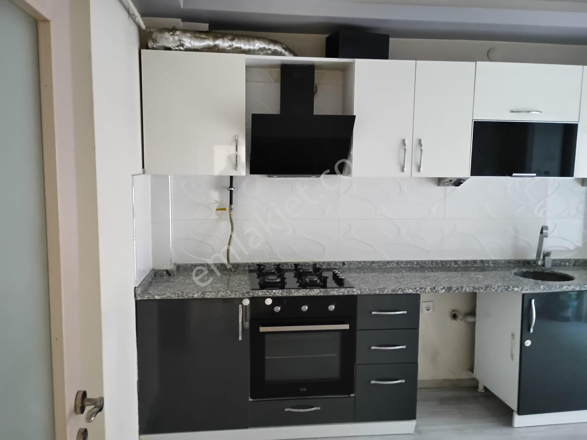 Century 21 Vizyondan Kumlubel'de Kiralık 3+1 Daire - Görsel 12