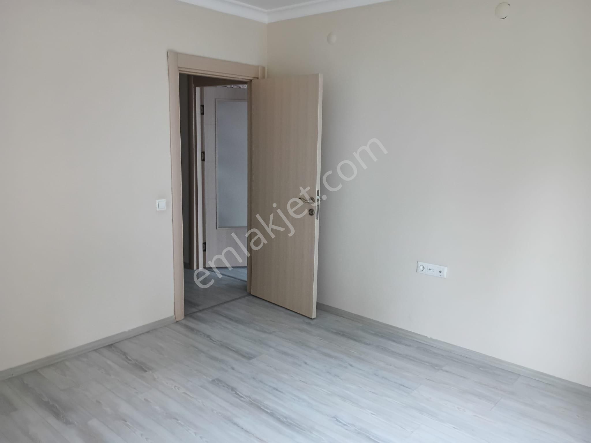 Century 21 Vizyondan Kumlubel'de Kiralık 3+1 Daire - Görsel 5