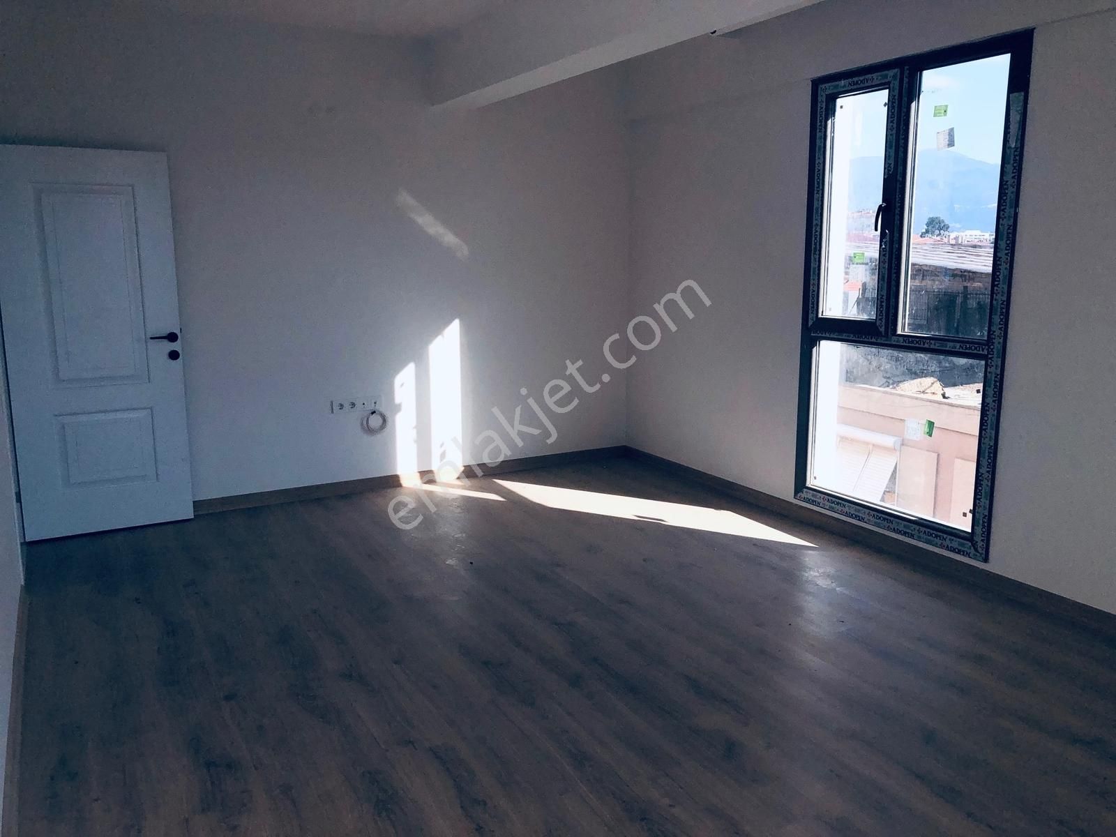 İzmir Bayraklı Mansuroğlunda Yeni Binada 2+1 Kiralık Daire - Görsel 14