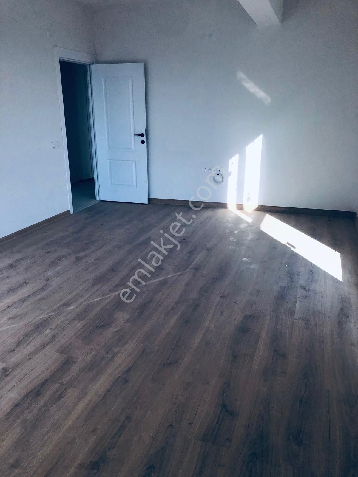 İzmir Bayraklı Mansuroğlunda Yeni Binada 2+1 Kiralık Daire - Görsel 5