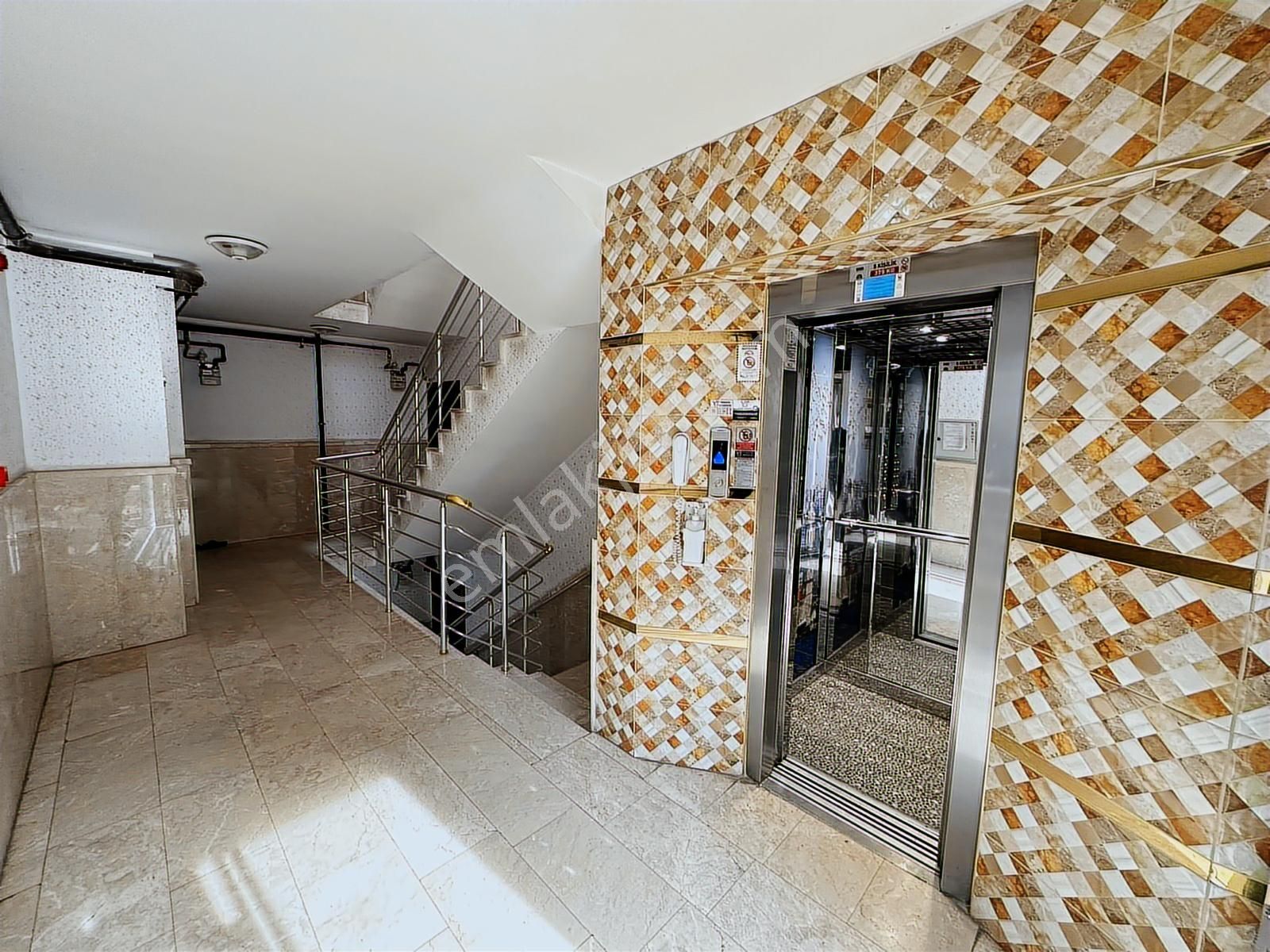 Hakan'dan Çift Banyo, Asansörlü 4+1 Ultra Lüx Yapıda (yeni Bina) - Görsel 21